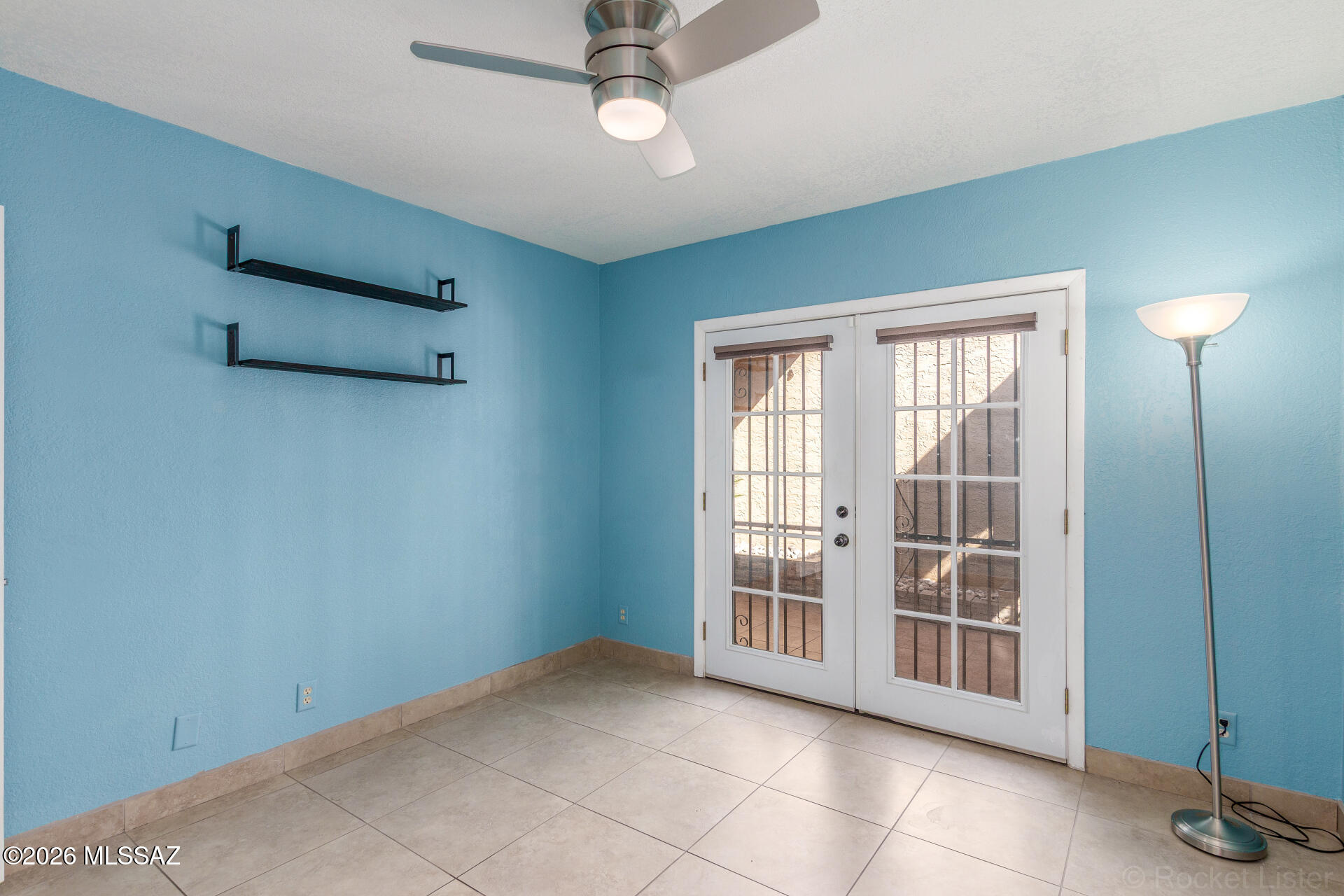 La Toluca Townhouses - Residential