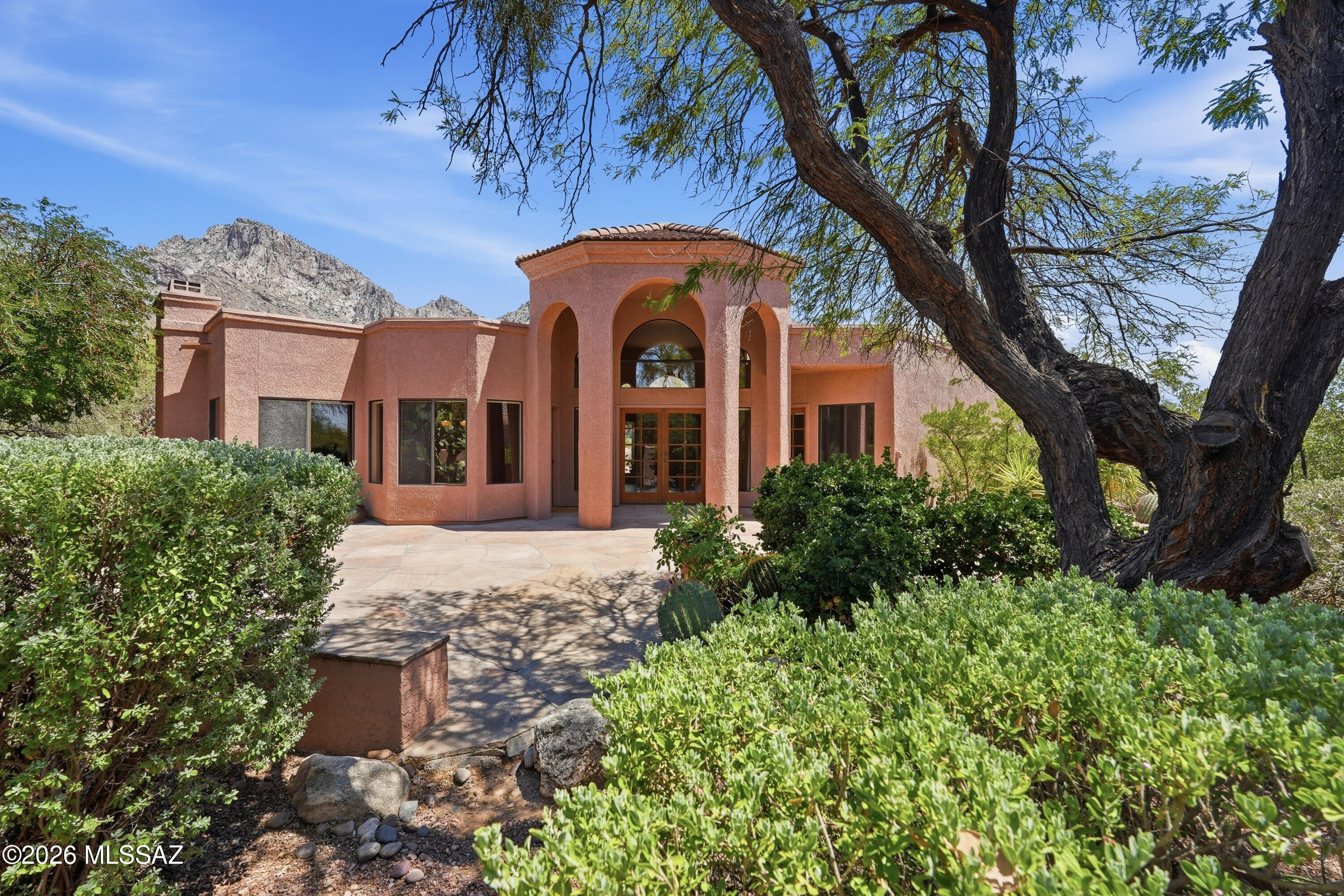 1421 E Rams Hill Drive