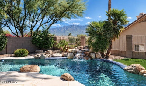 Photo of 13940 N Eddington Place, Oro Valley, AZ 85755 (MLS # 22622931)
