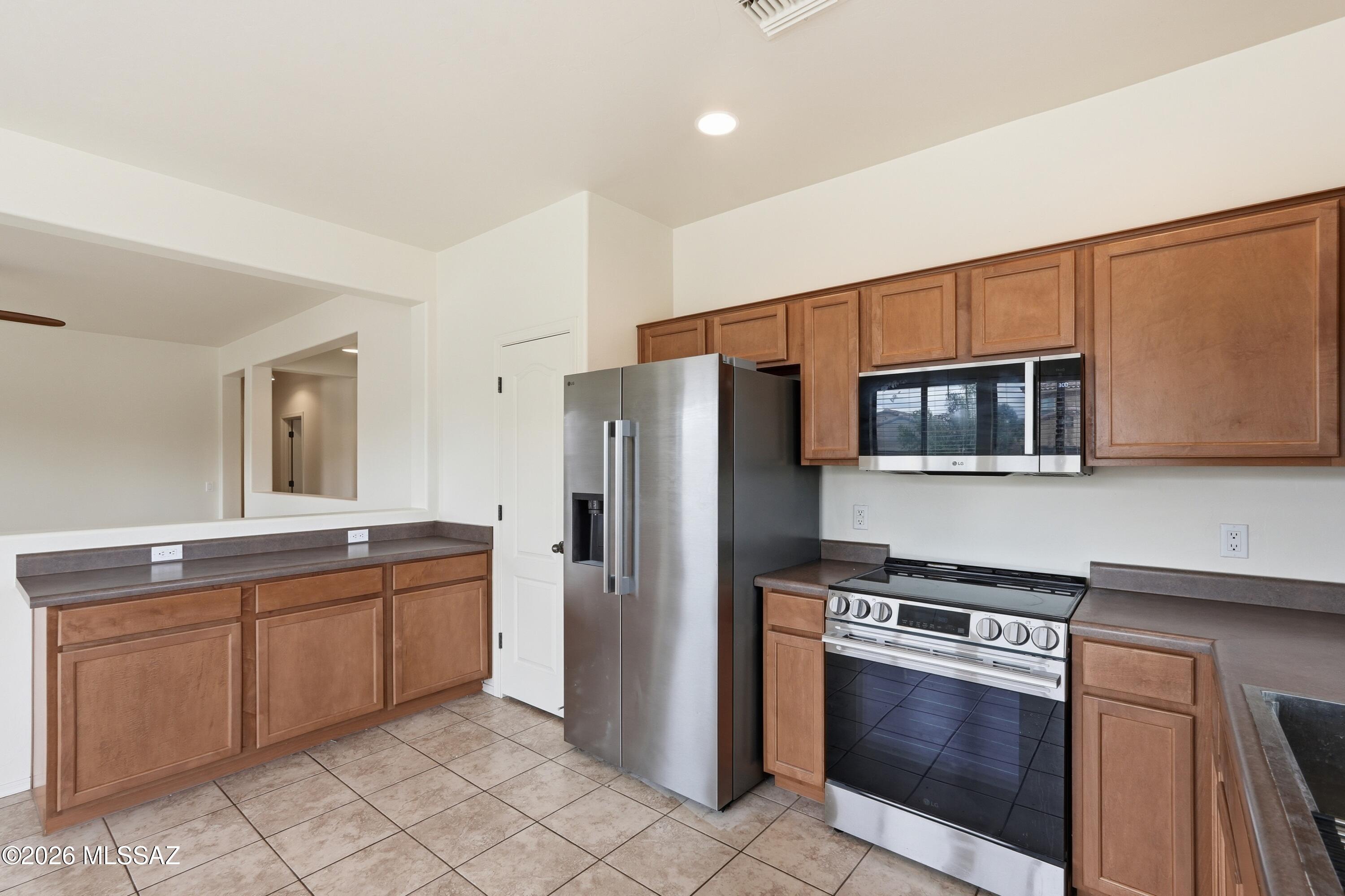 Madera Highlands Villages 1-10 & 15 - Residential Lease