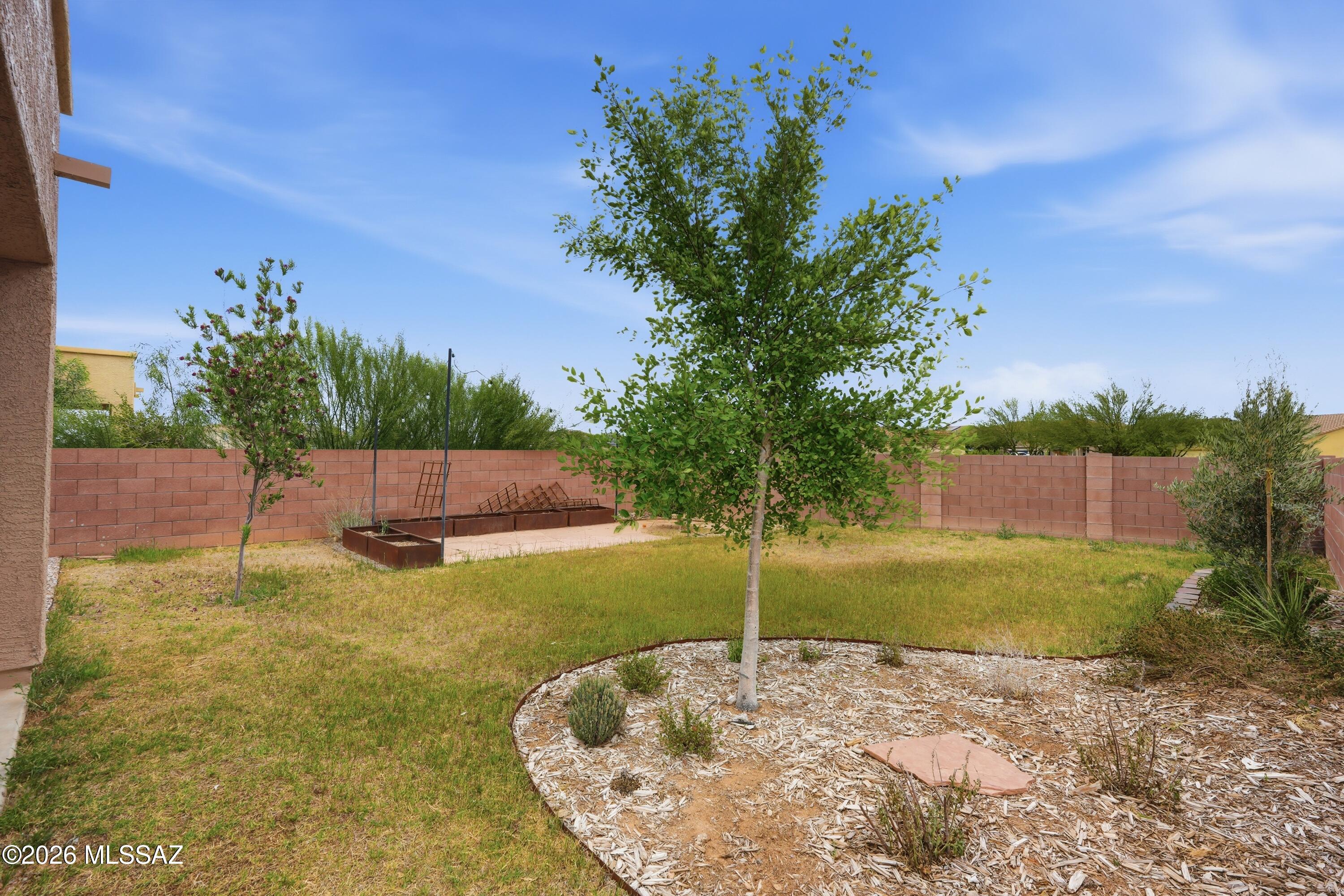 Madera Highlands Villages 1-10 & 15 - Residential Lease