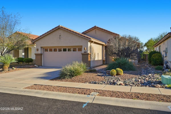 7989 W MORNING LIGHT WAY, TUCSON, AZ 85743 - Image cff093cd8e687cecc3e3fdaf457f1fa4/2148554937