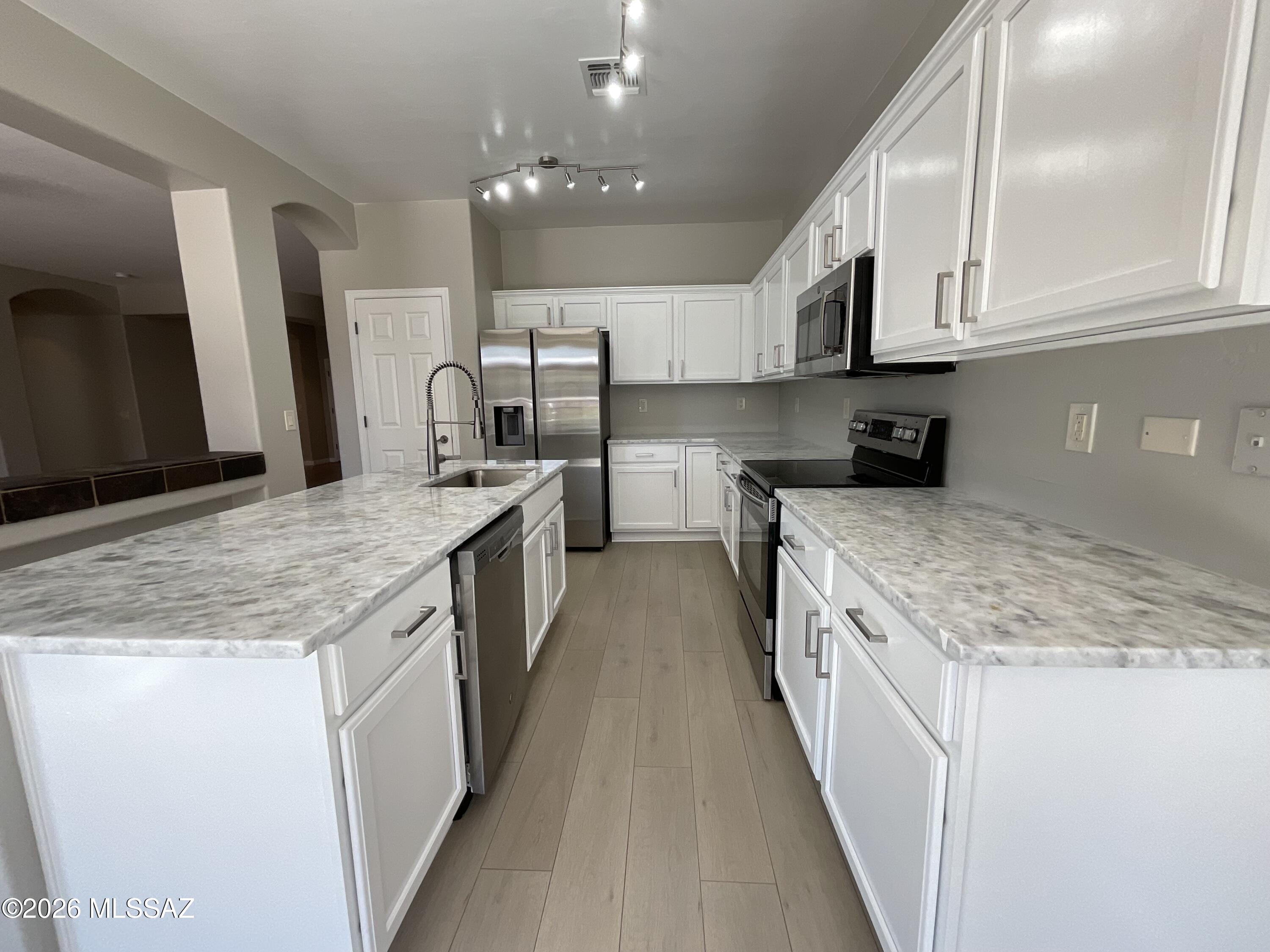 Continental Reserve Block 9 (1-165) - Residential Lease
