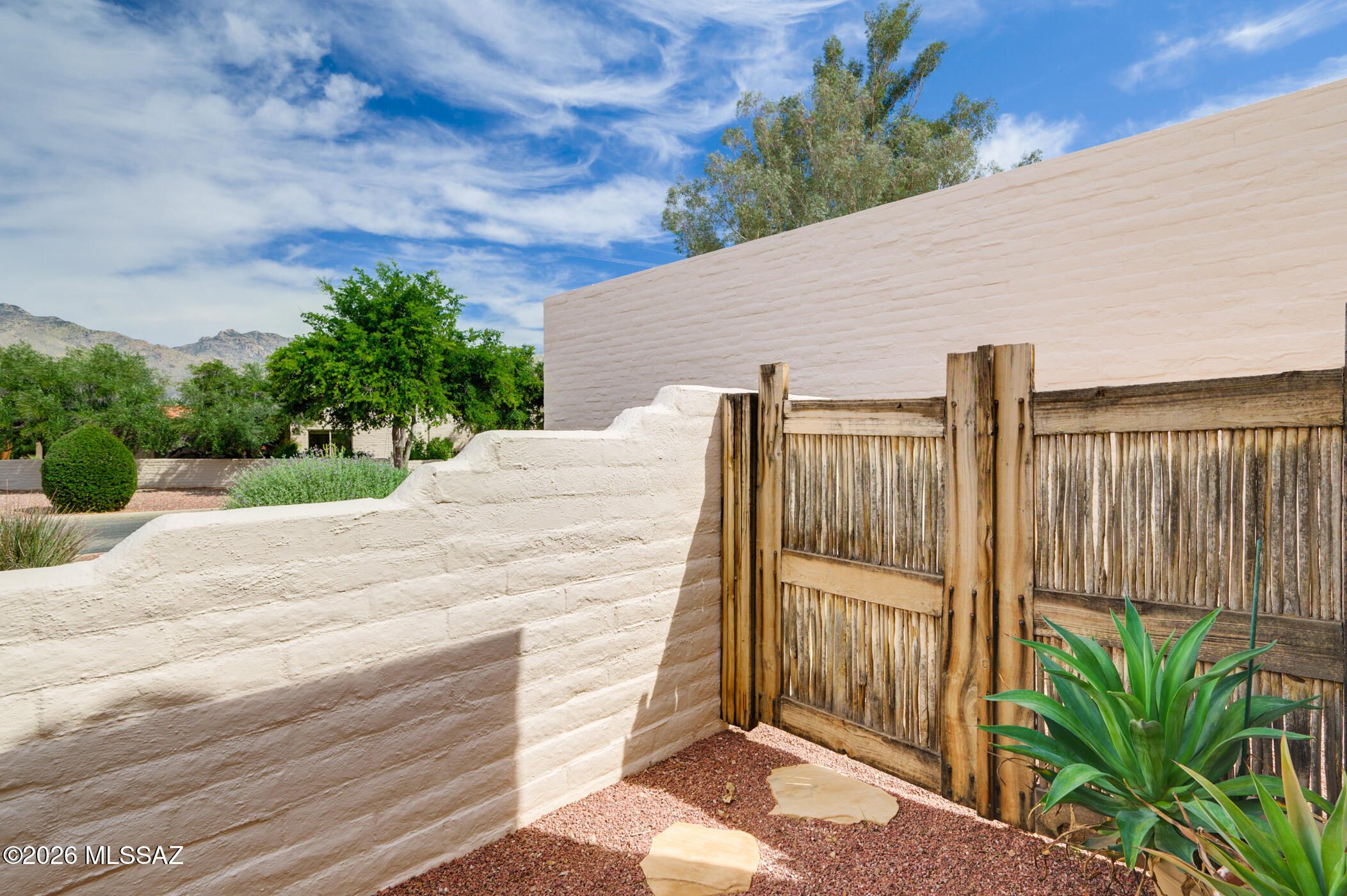 4426 N Paseo Aquimuri