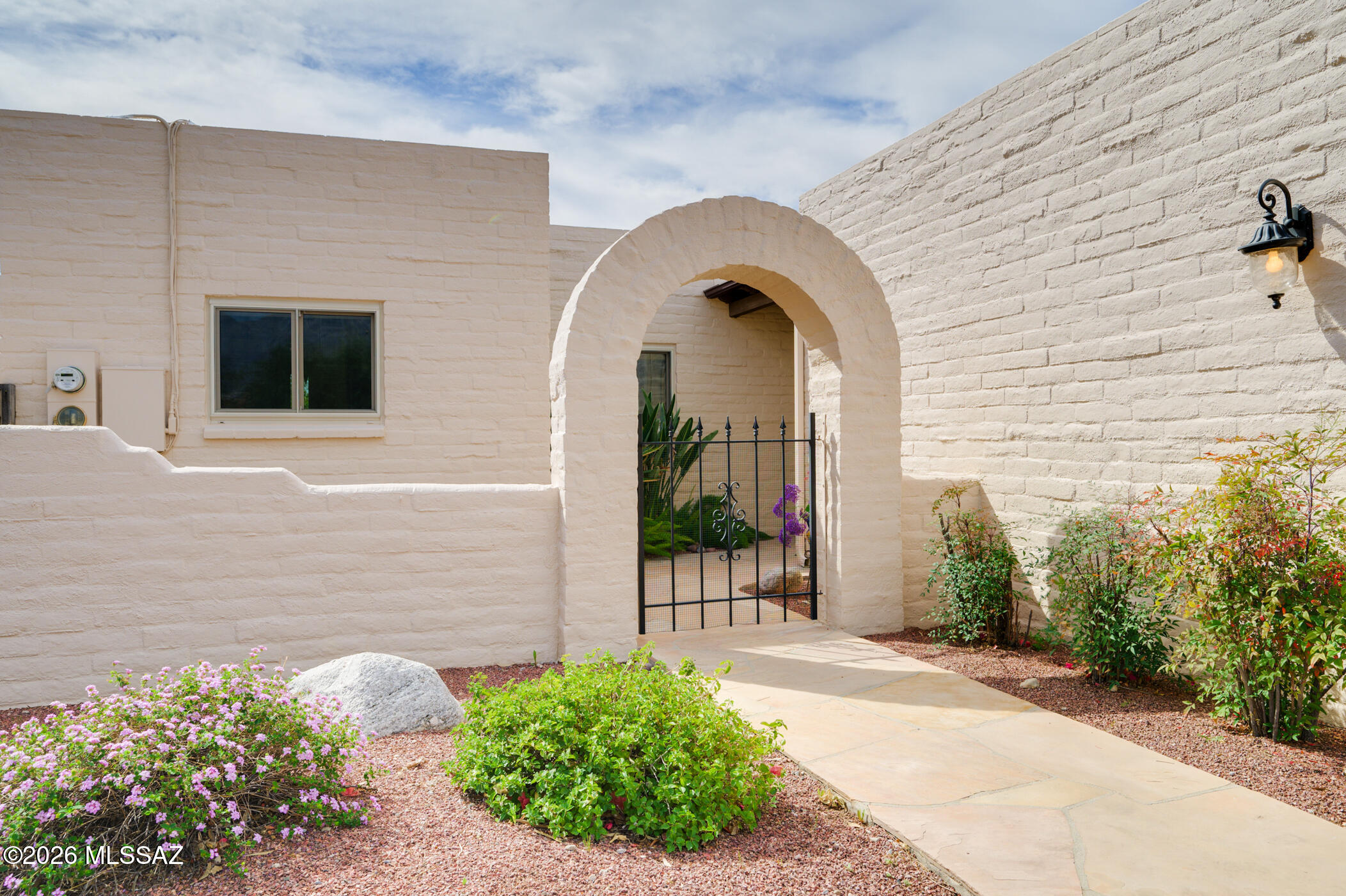 4426 N Paseo Aquimuri