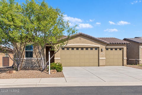 Photo of 10940 W Sarabella Drive, Marana, AZ 85653 (MLS # 22624953)