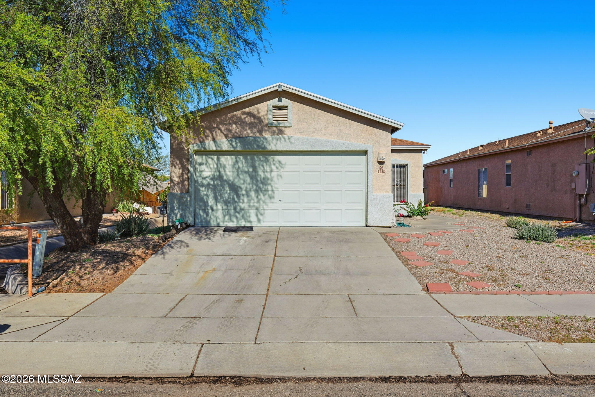 1998 W Bellagio Drive