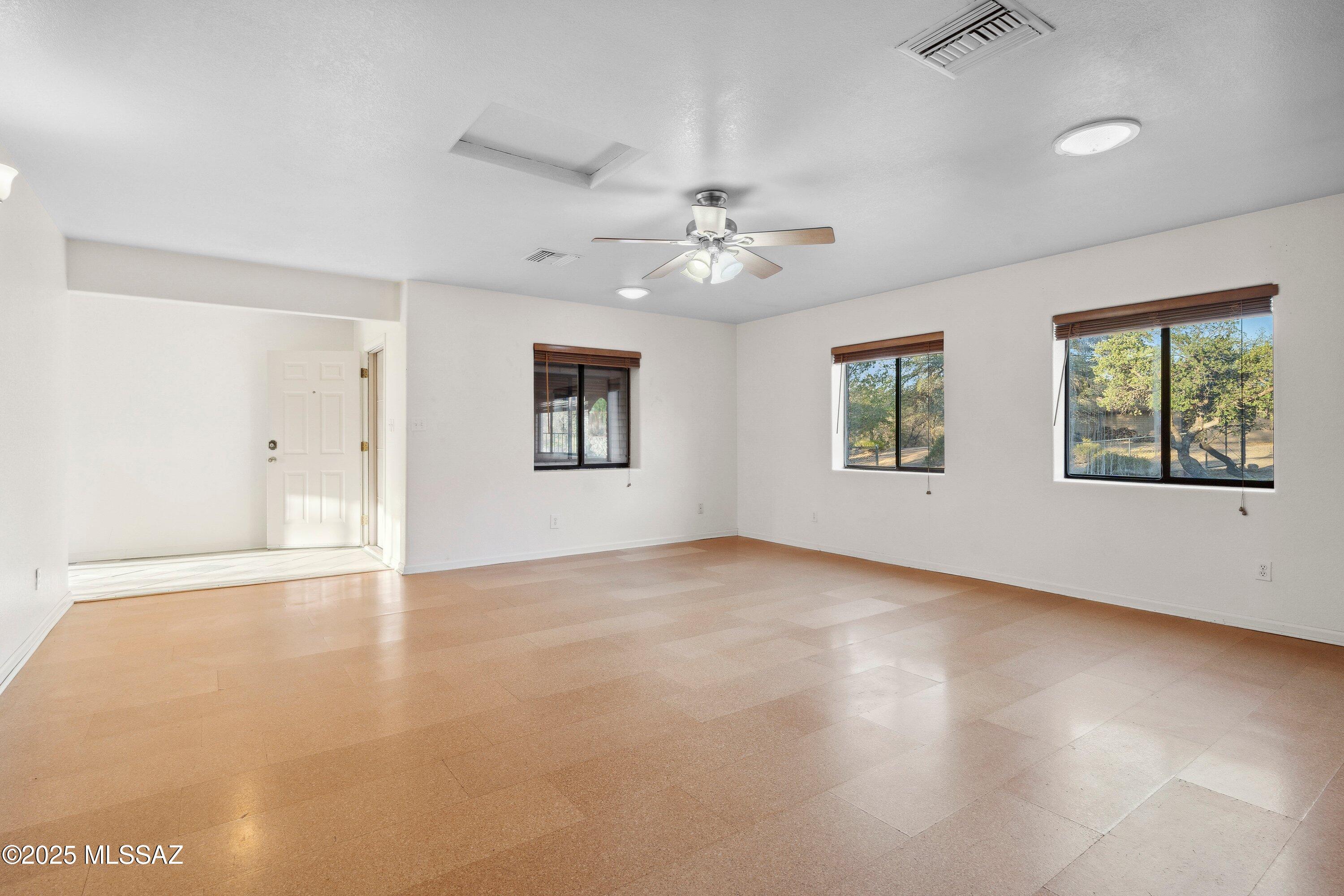 Oak Hills 01 - Residential