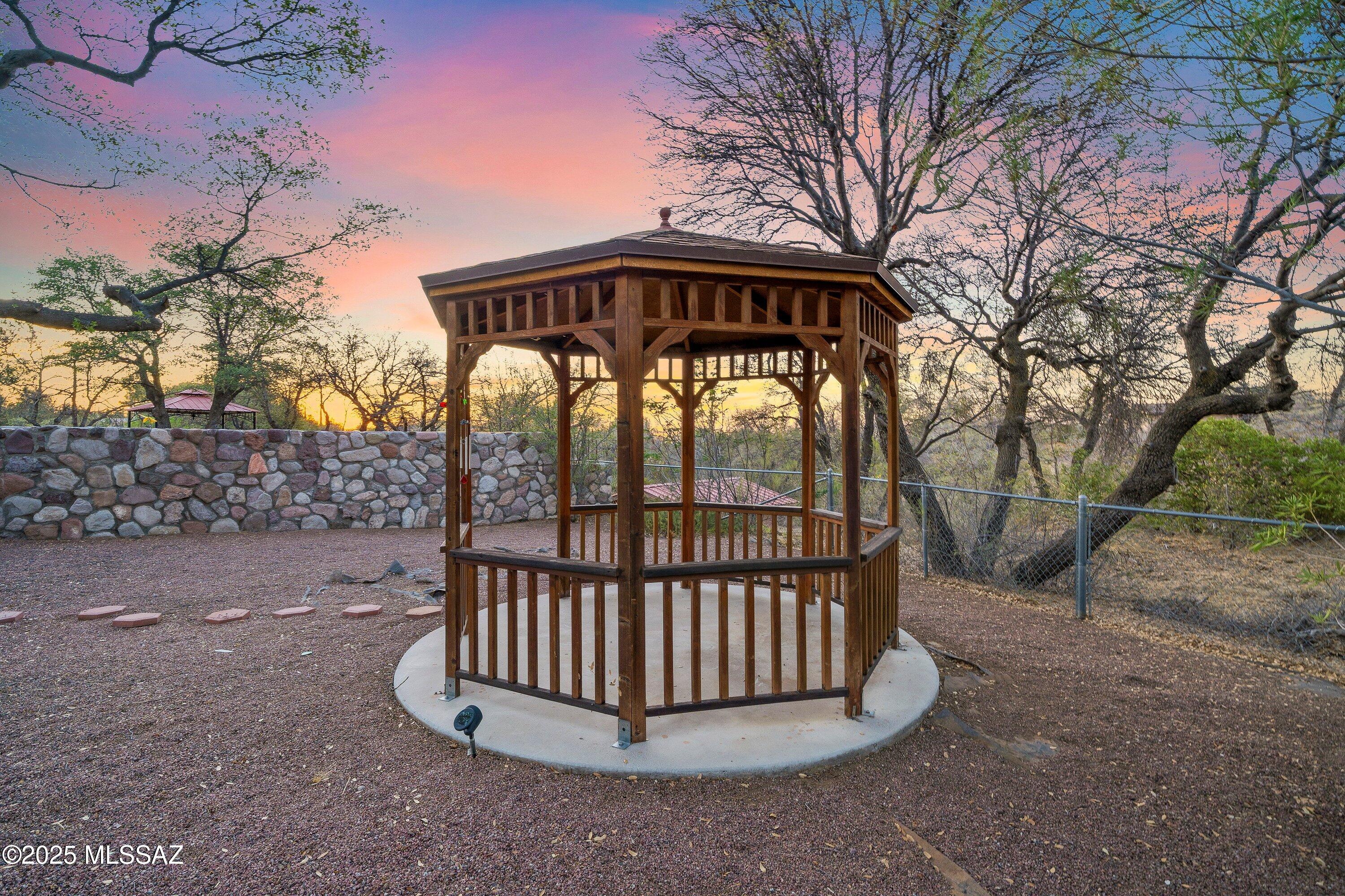Oak Hills 01 - Residential