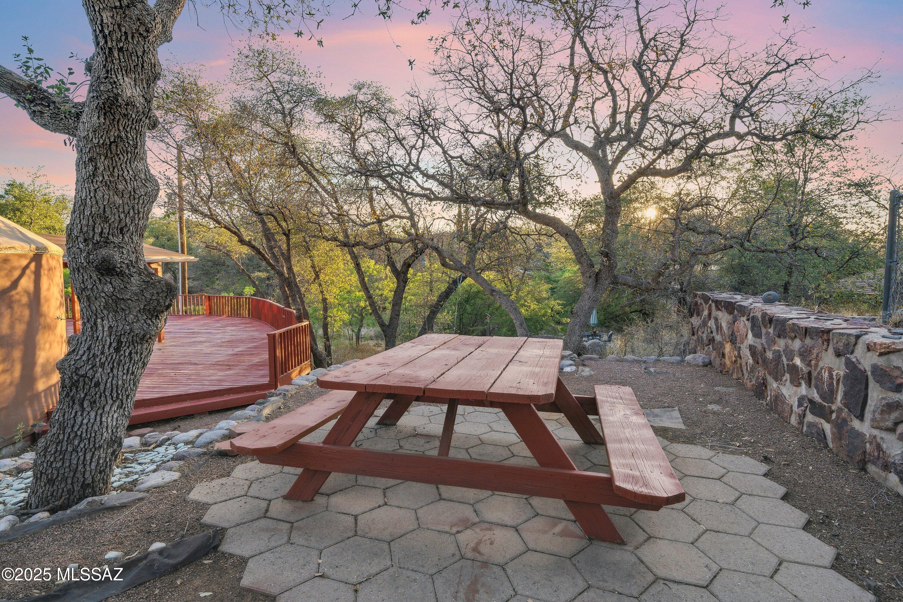 Oak Hills 01 - Residential
