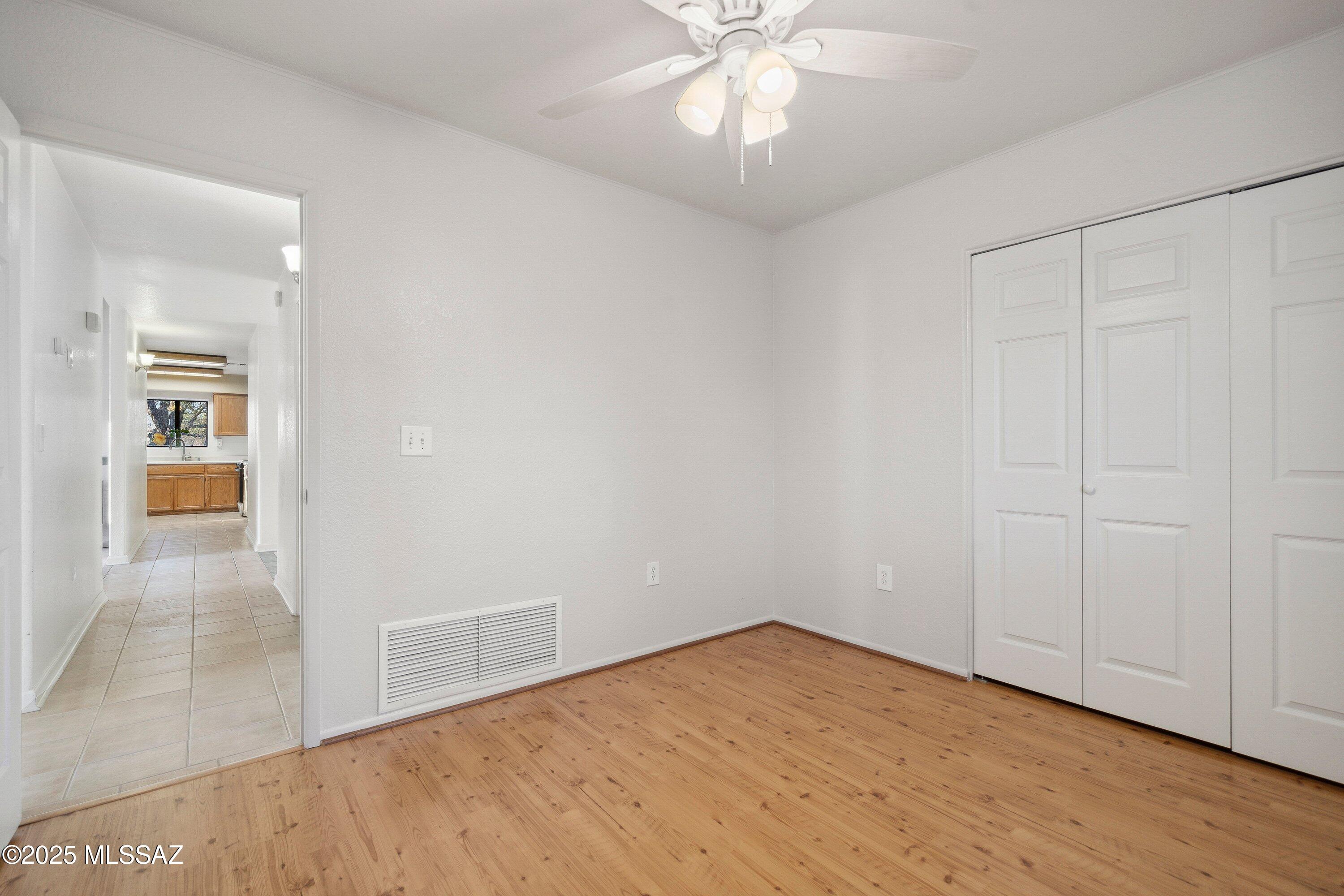 Oak Hills 01 - Residential