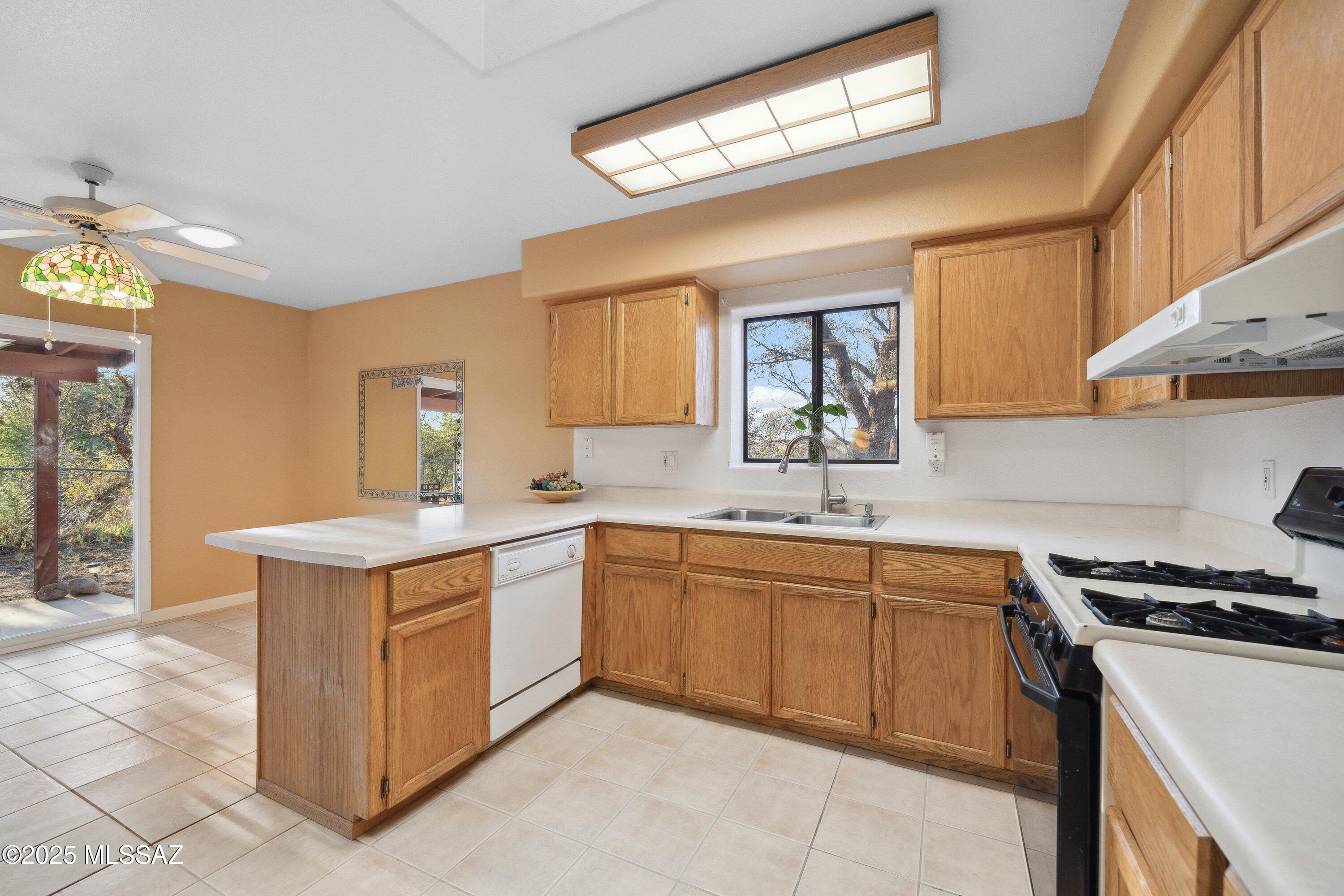 Oak Hills 01 - Residential