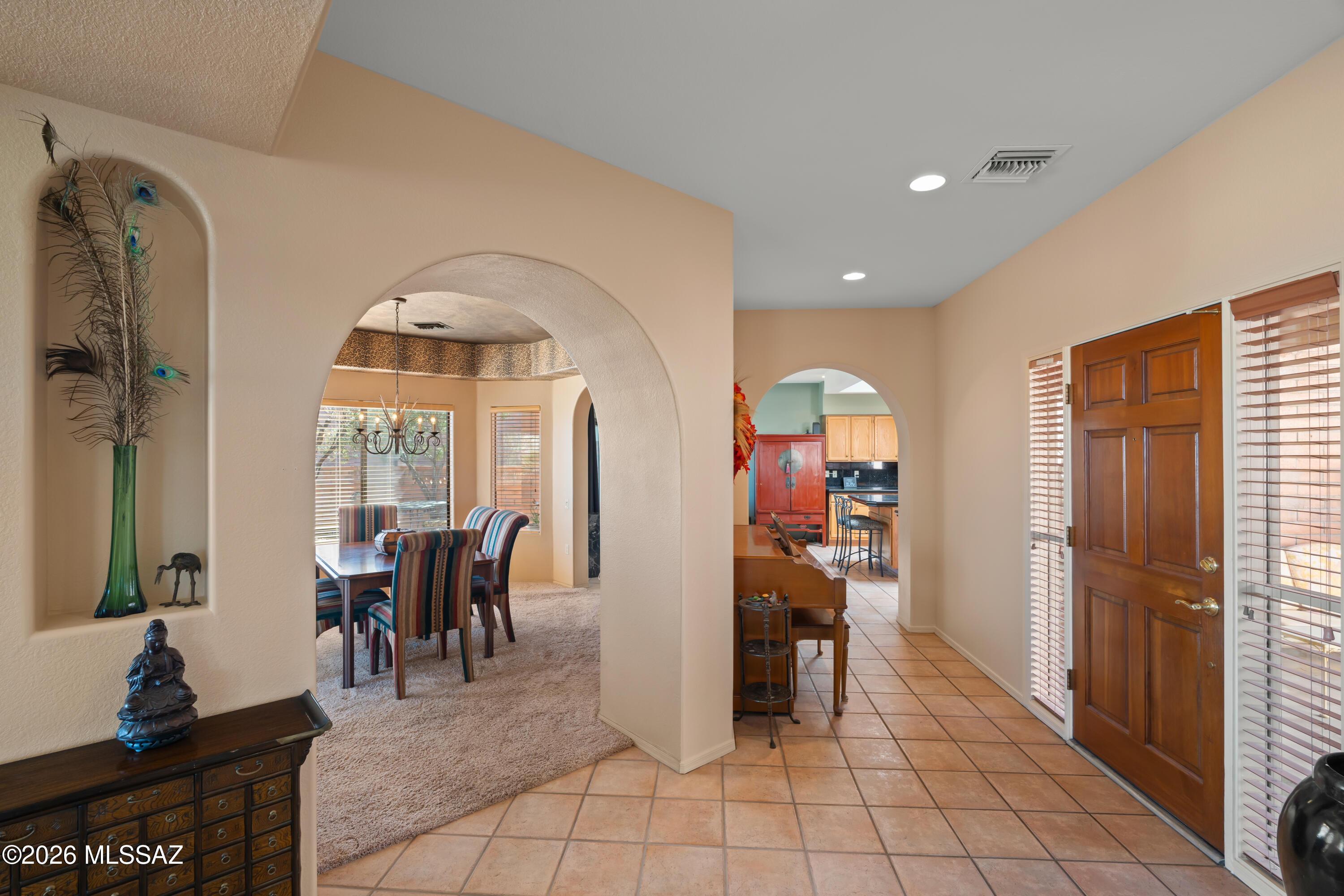 1410 W Hidden Crest Court