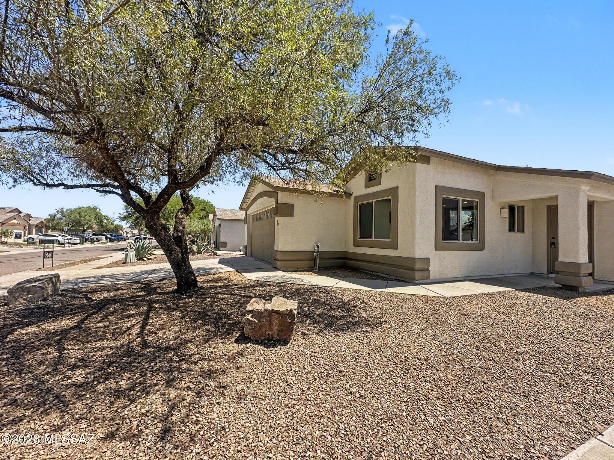 1387 W Calle Rio Lobo