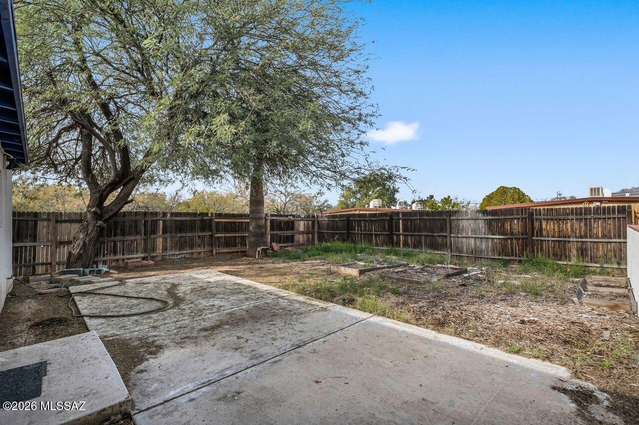 Hedrick Acreage Tract NO 3 - Residential Lease