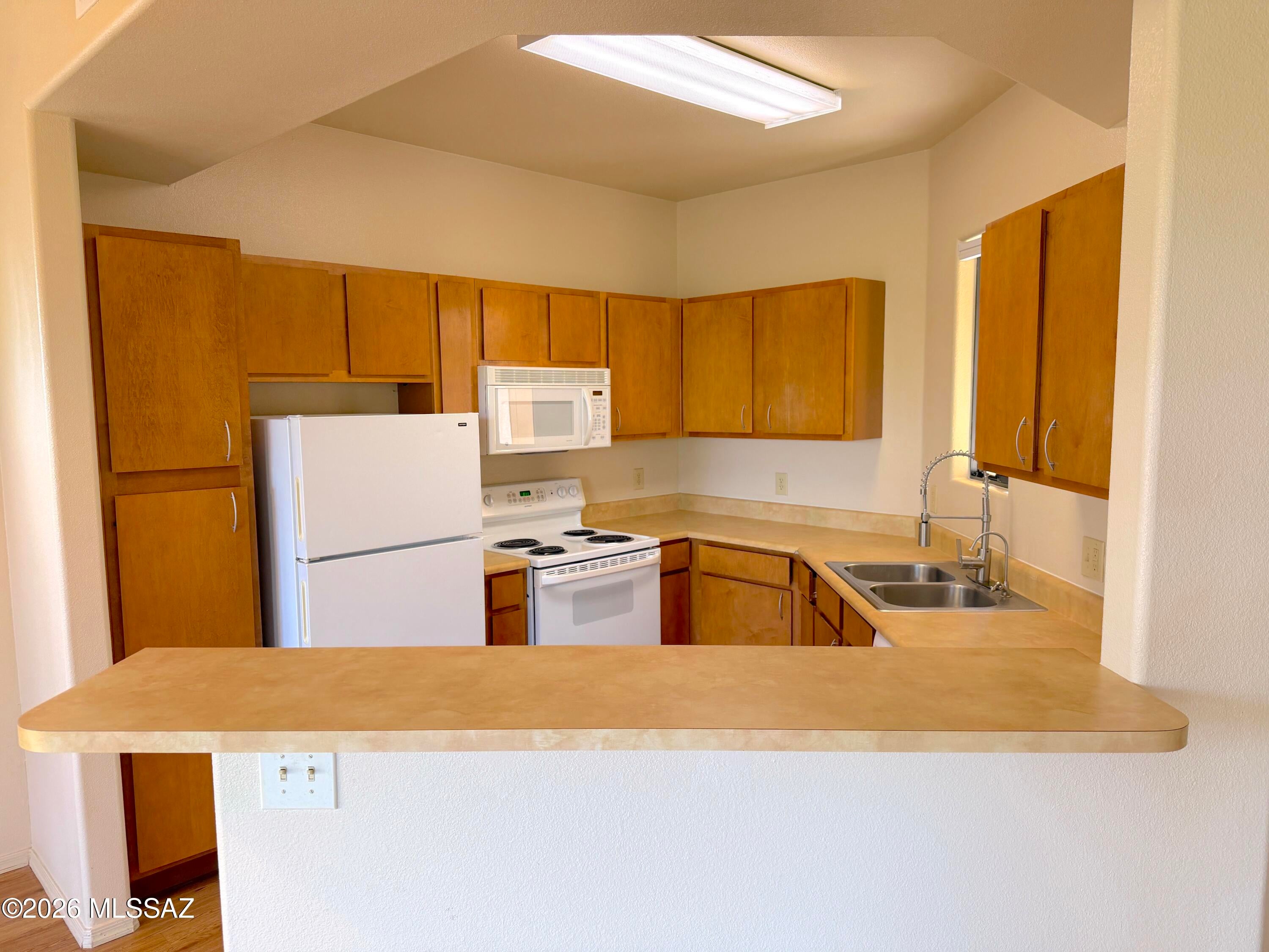 2550 E River Road 7303