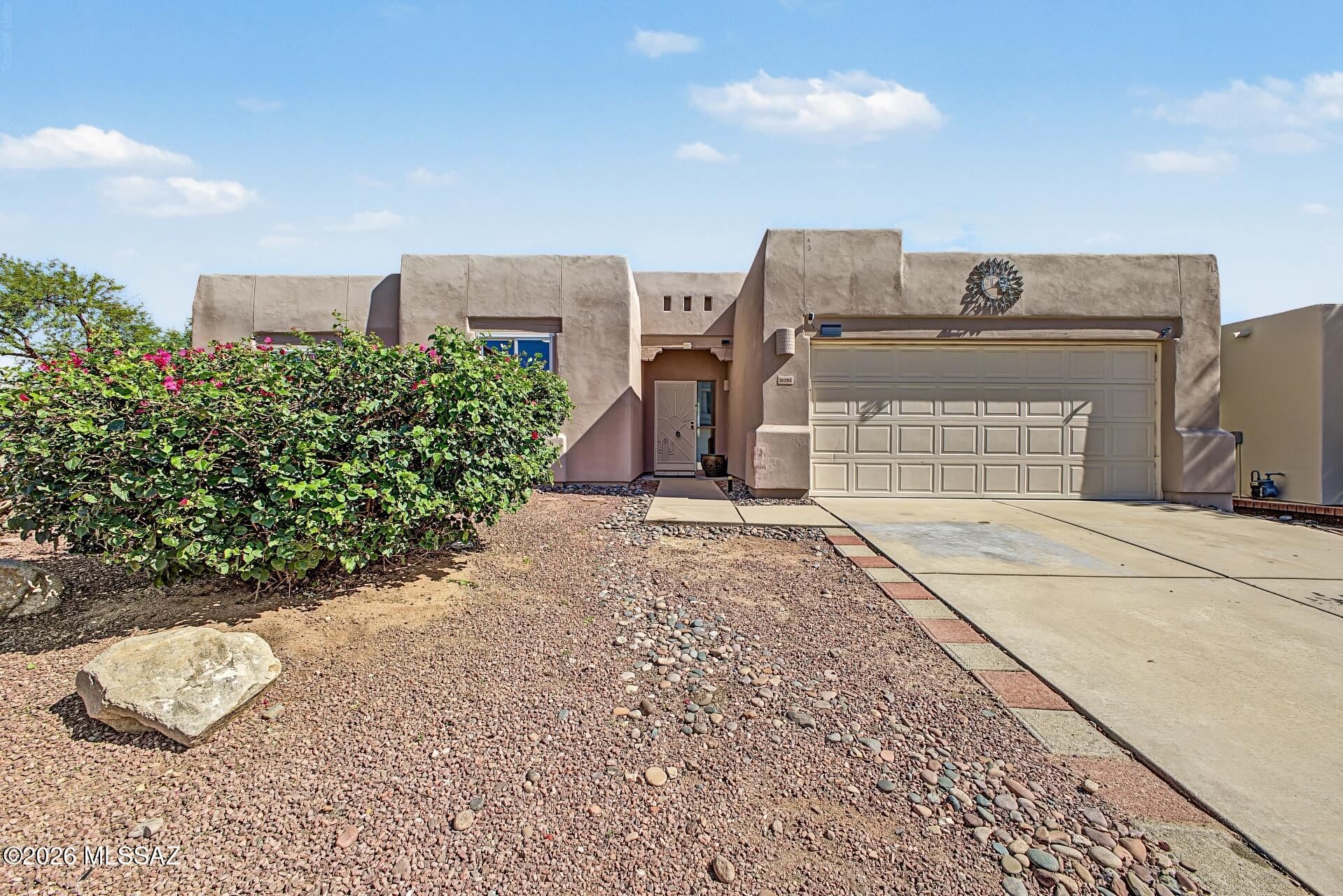10286 N Mineral Spring Lane