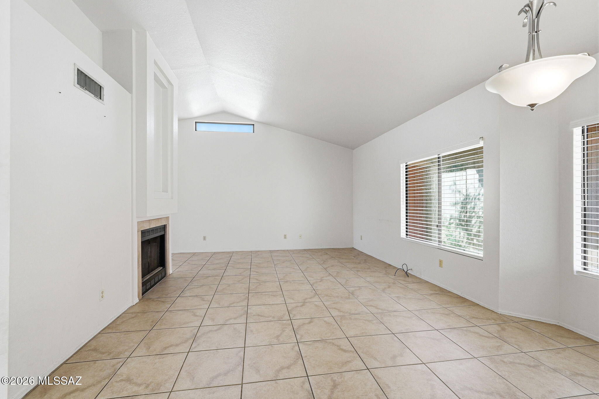 Villa Balboa (1-109) - Residential