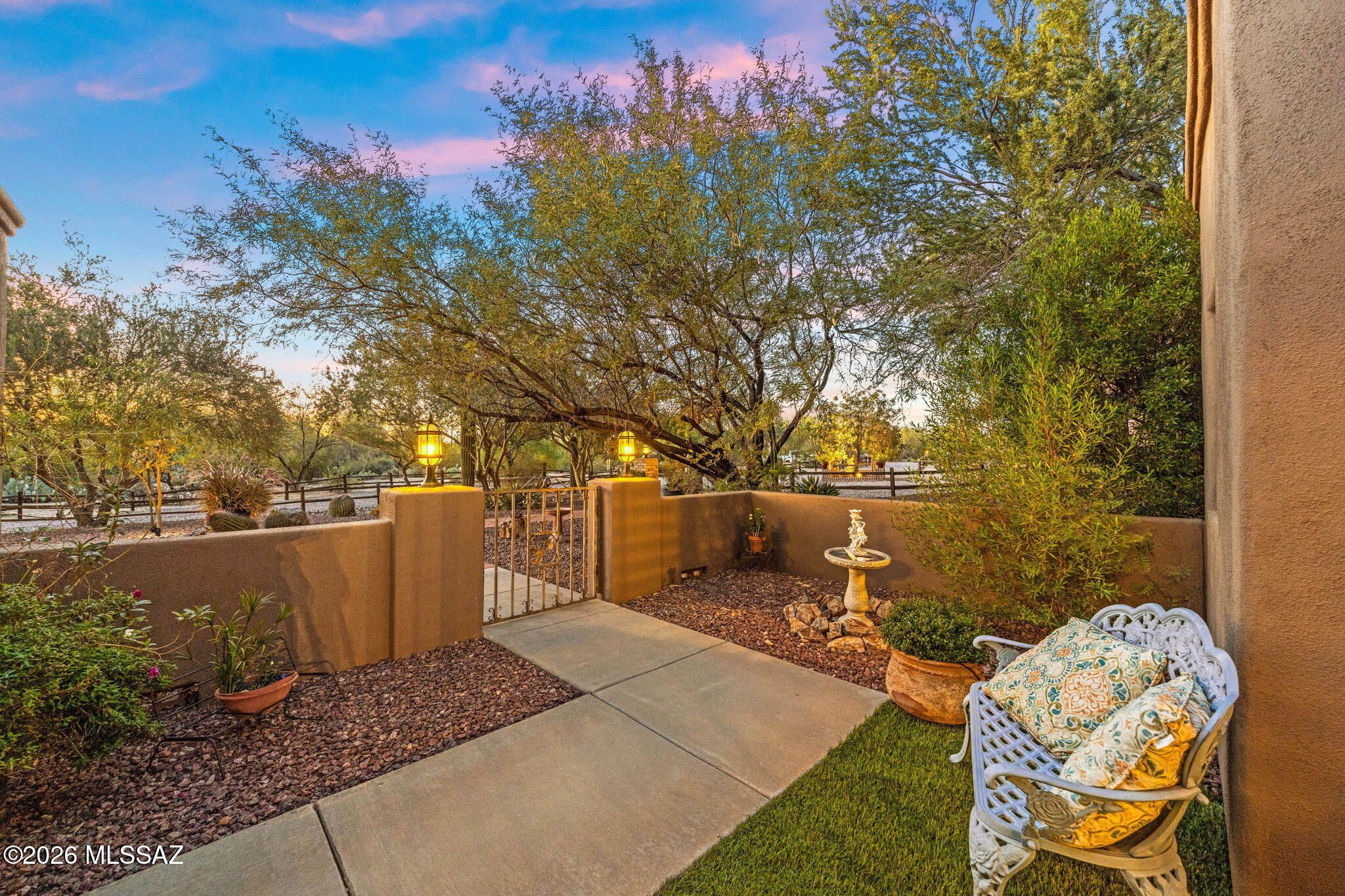 3545 W Camino Alto