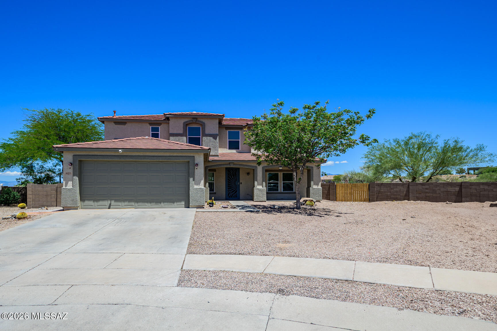 671 E Sterling Canyon Drive