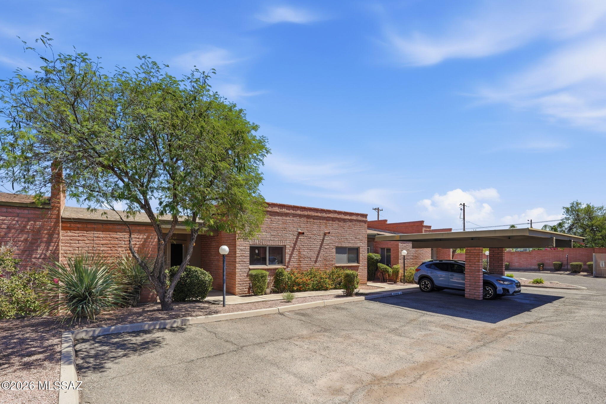 McCormick PlaceTwnhms Blk III (1-71) - Residential