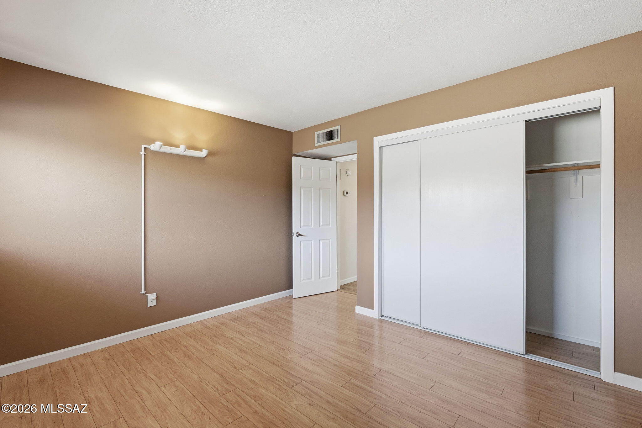 McCormick PlaceTwnhms Blk III (1-71) - Residential