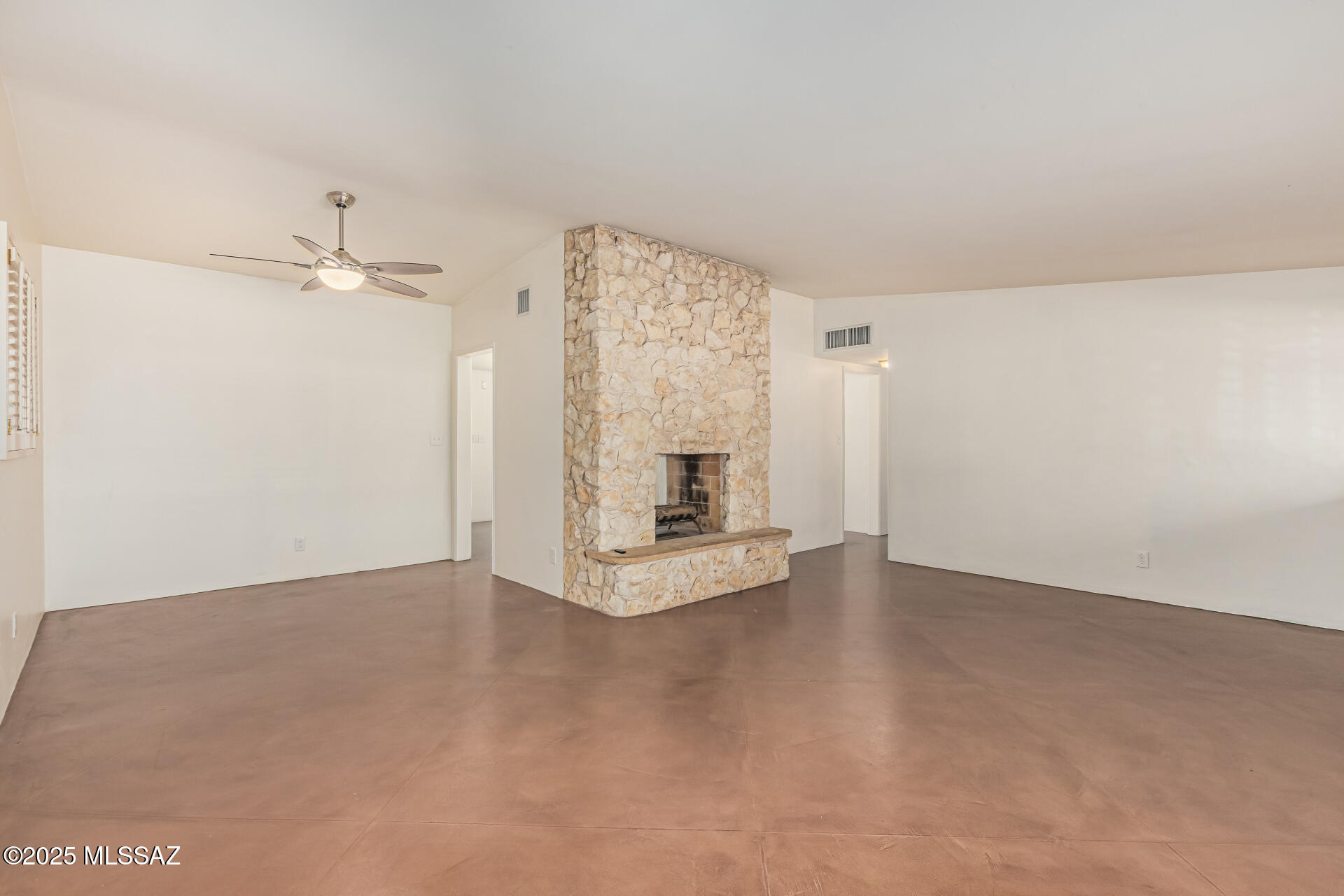 Casa Mesa - Residential