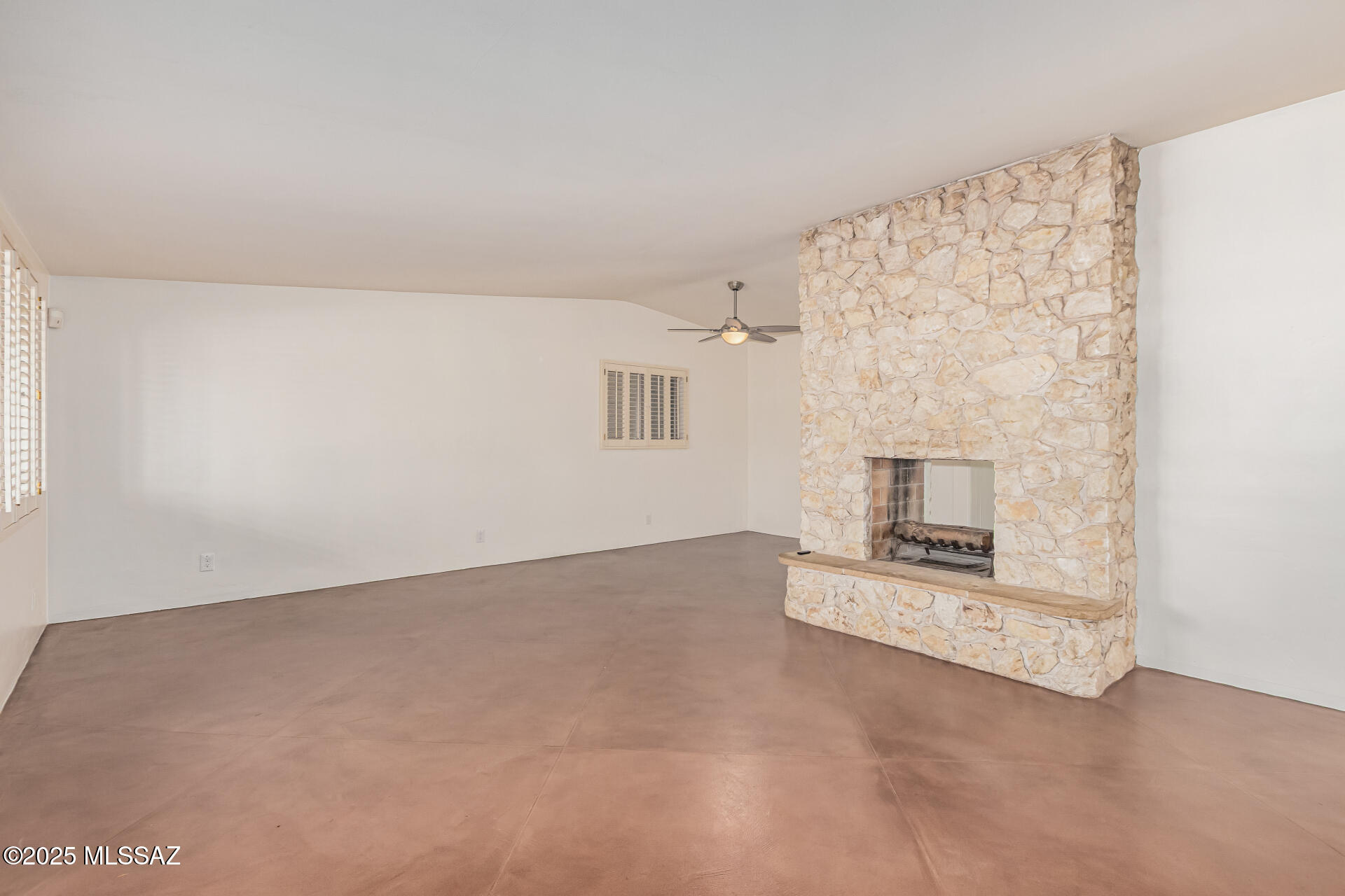 Casa Mesa - Residential