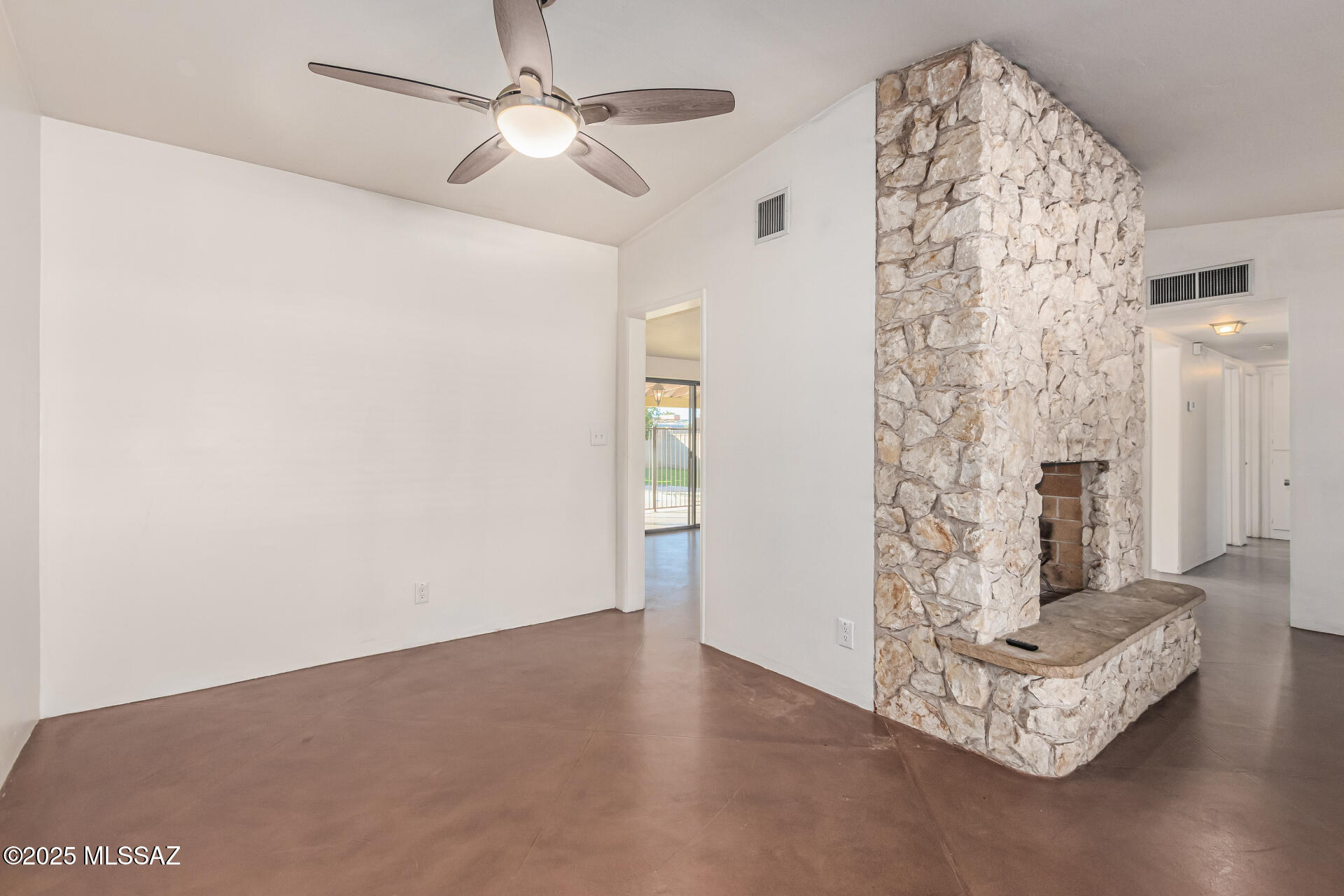 Casa Mesa - Residential