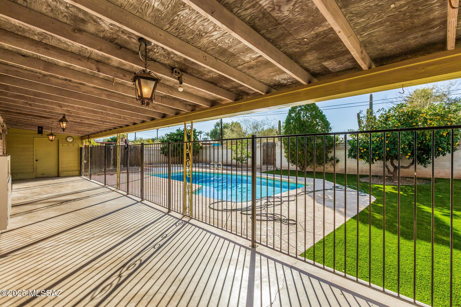 Casa Mesa - Residential