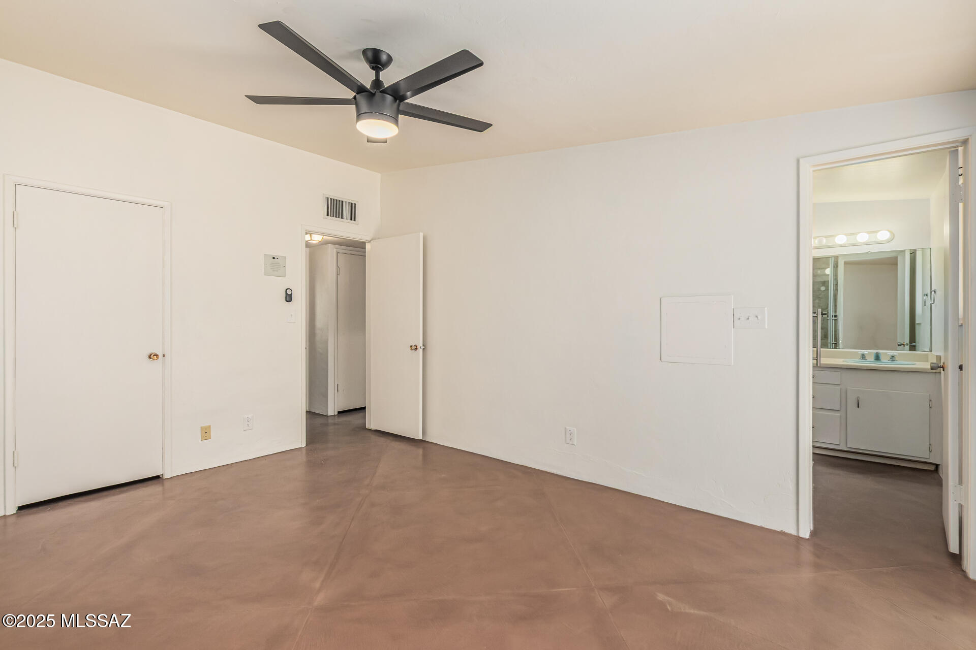 Casa Mesa - Residential