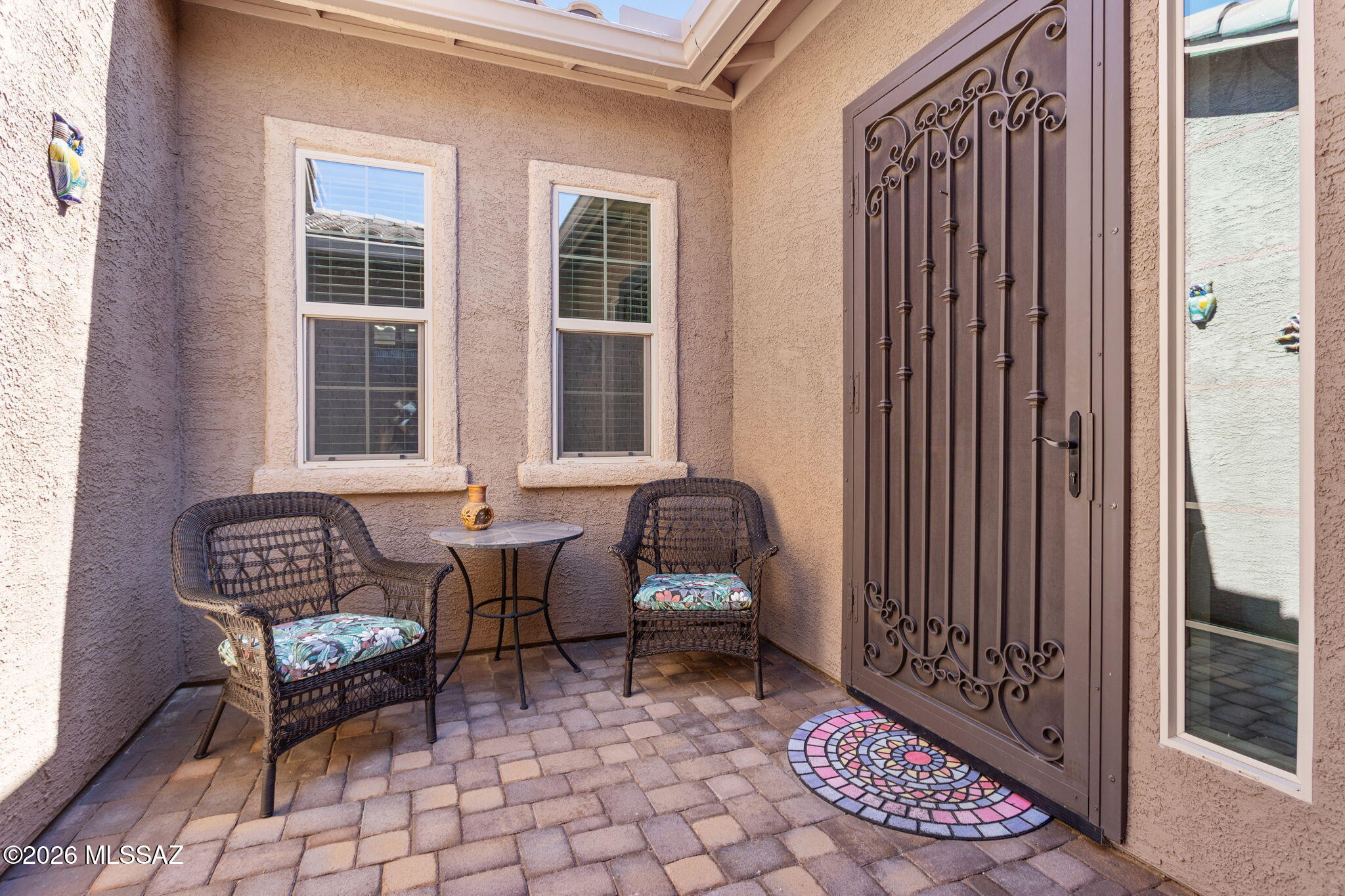 977 W Golden Barrel Court