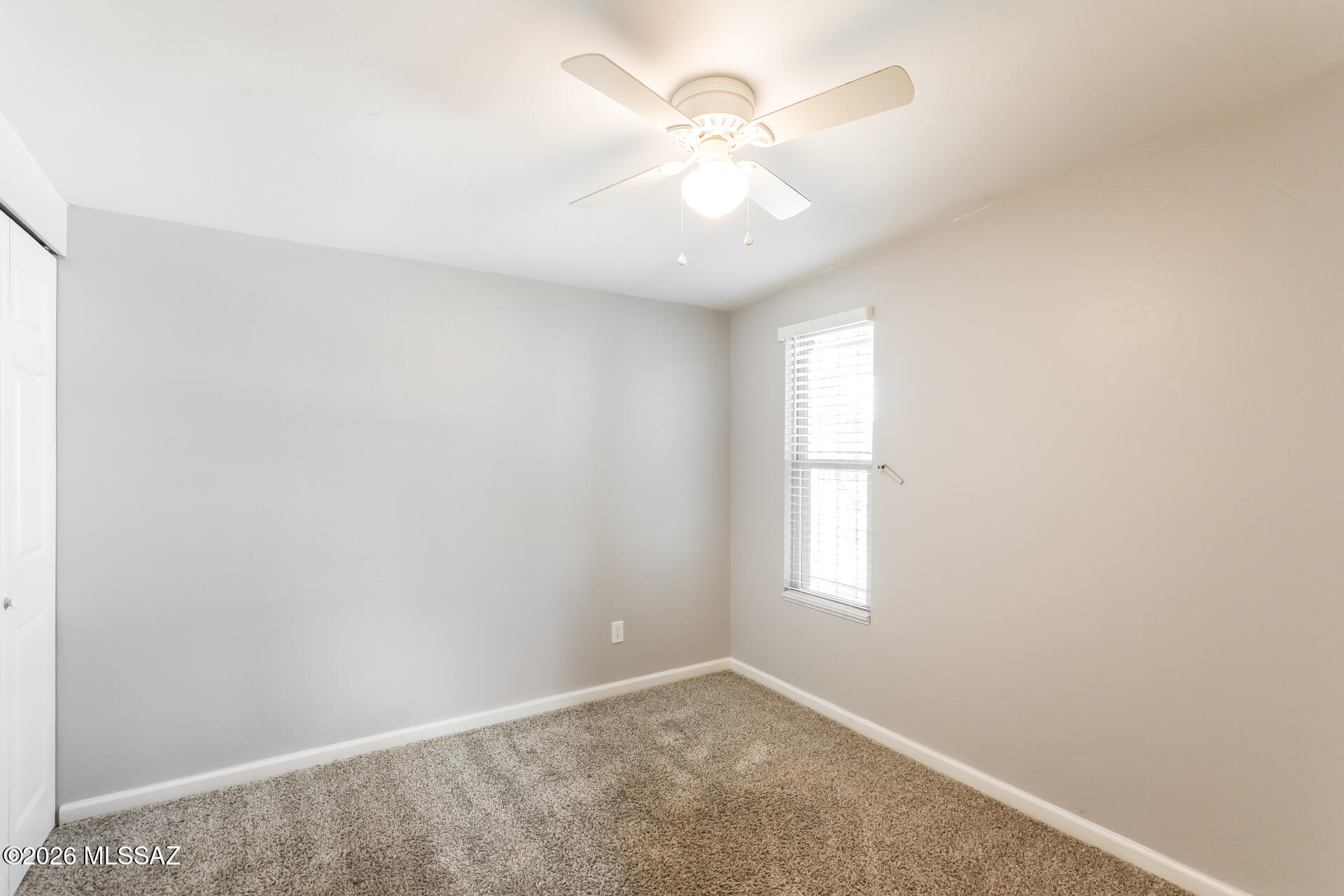 Vista Del Prado (1-274) - Residential Lease