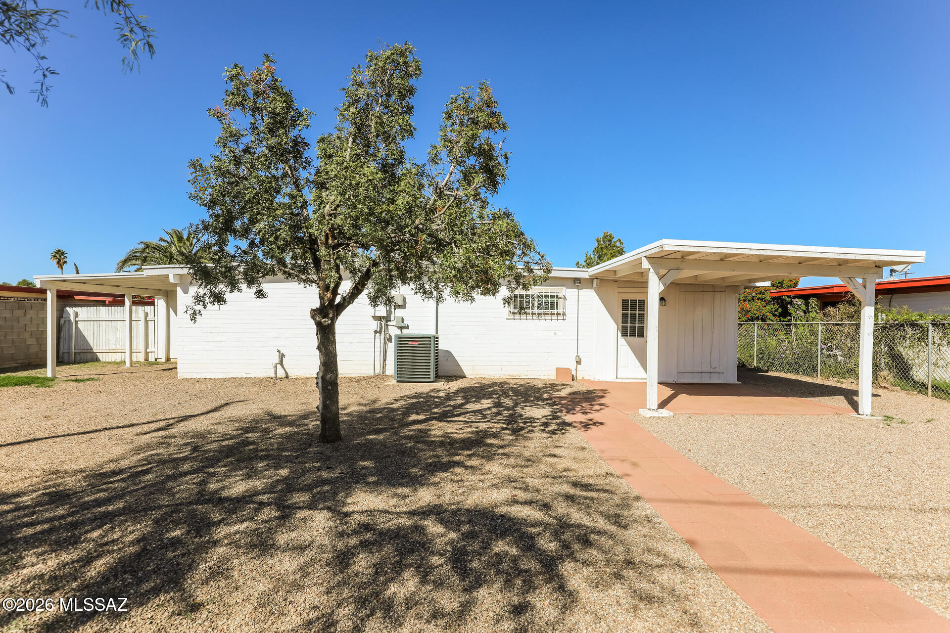 Vista Del Prado (1-274) - Residential Lease