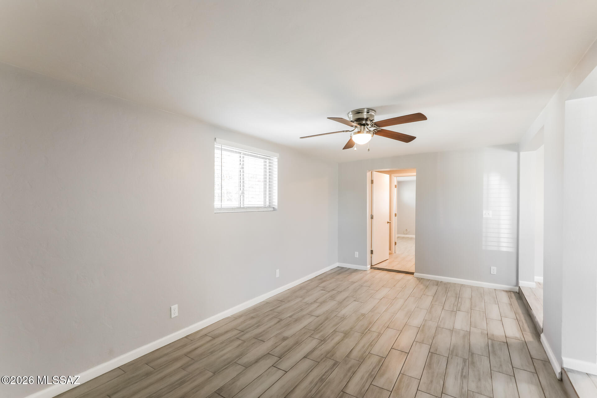 Vista Del Prado (1-274) - Residential Lease