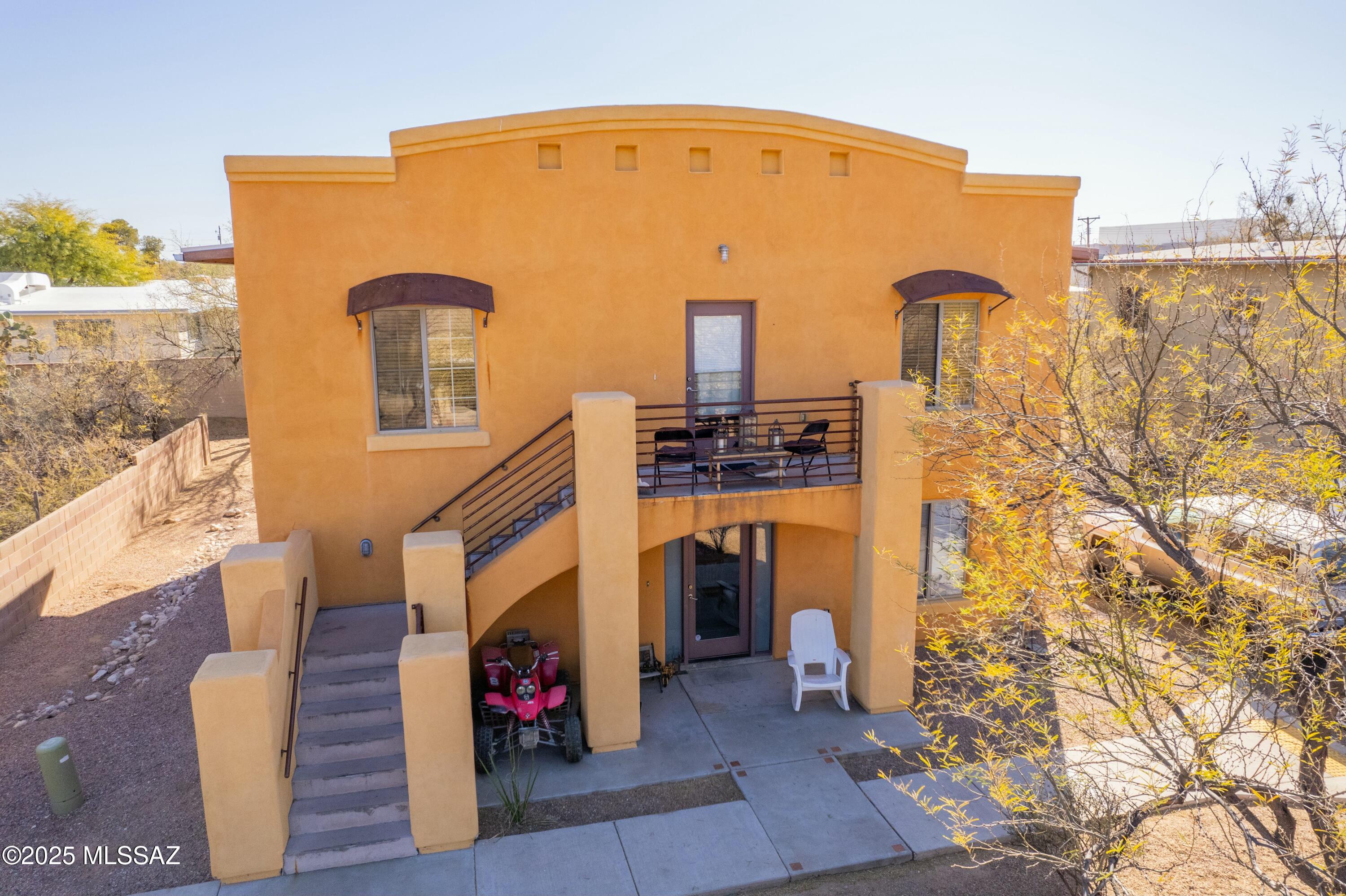 4088 N 1st Avenue
