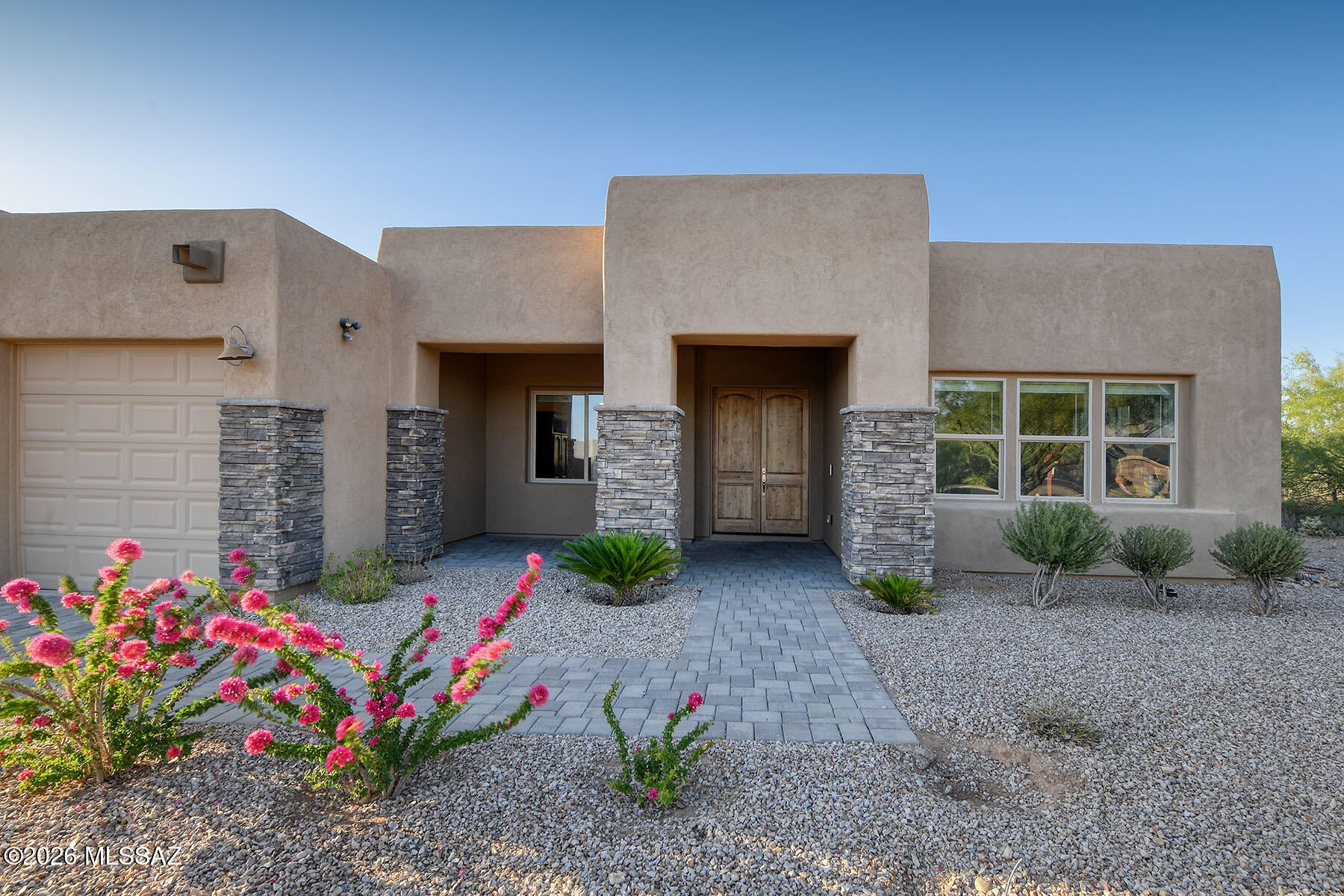 2583 E Reata Ridge Place