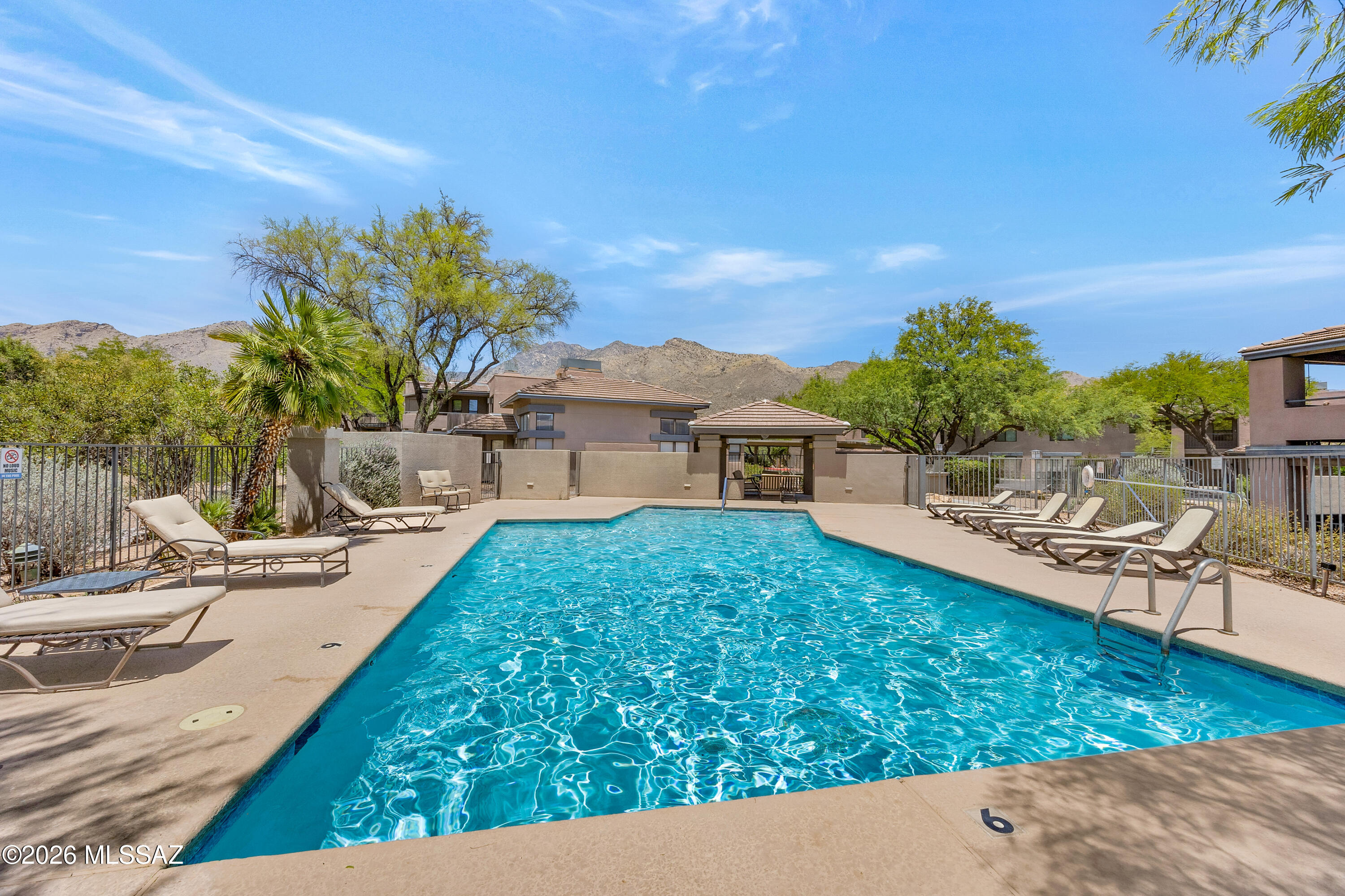 Greens at Ventana Canyon - Residential