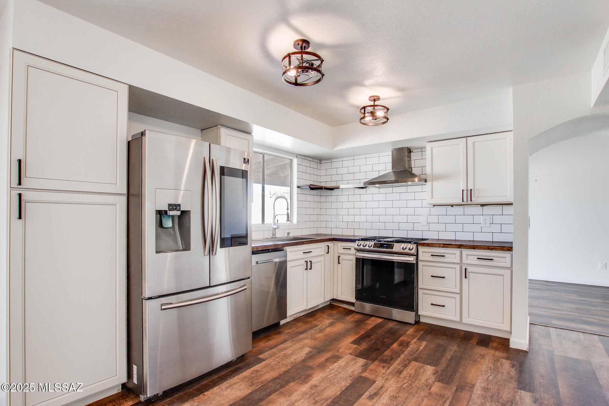Country Highlands (1-180) - Residential