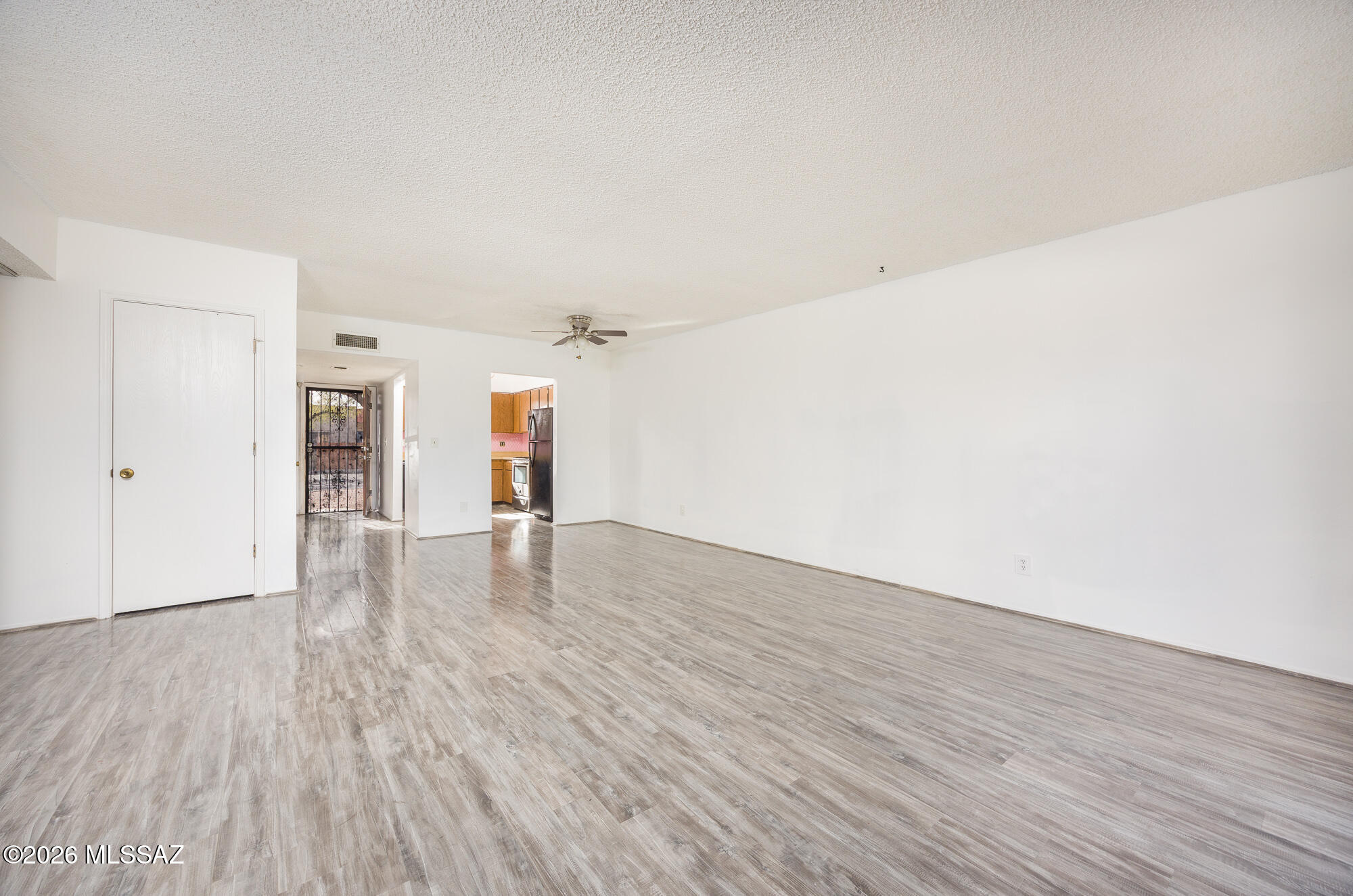 Pantano Park Townhouses - Residential