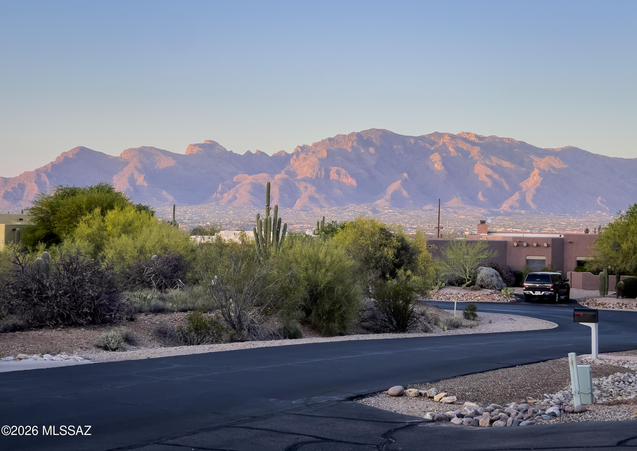 3527 W Desert Tulip Court
