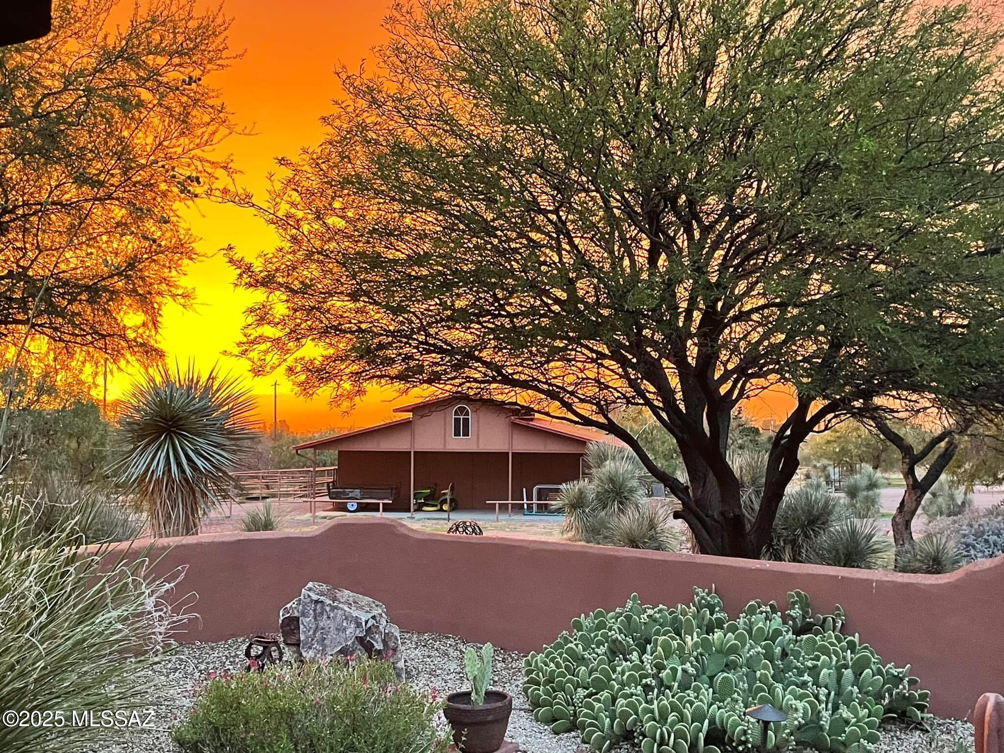Red Hawk at J-6 Ranch - Residential