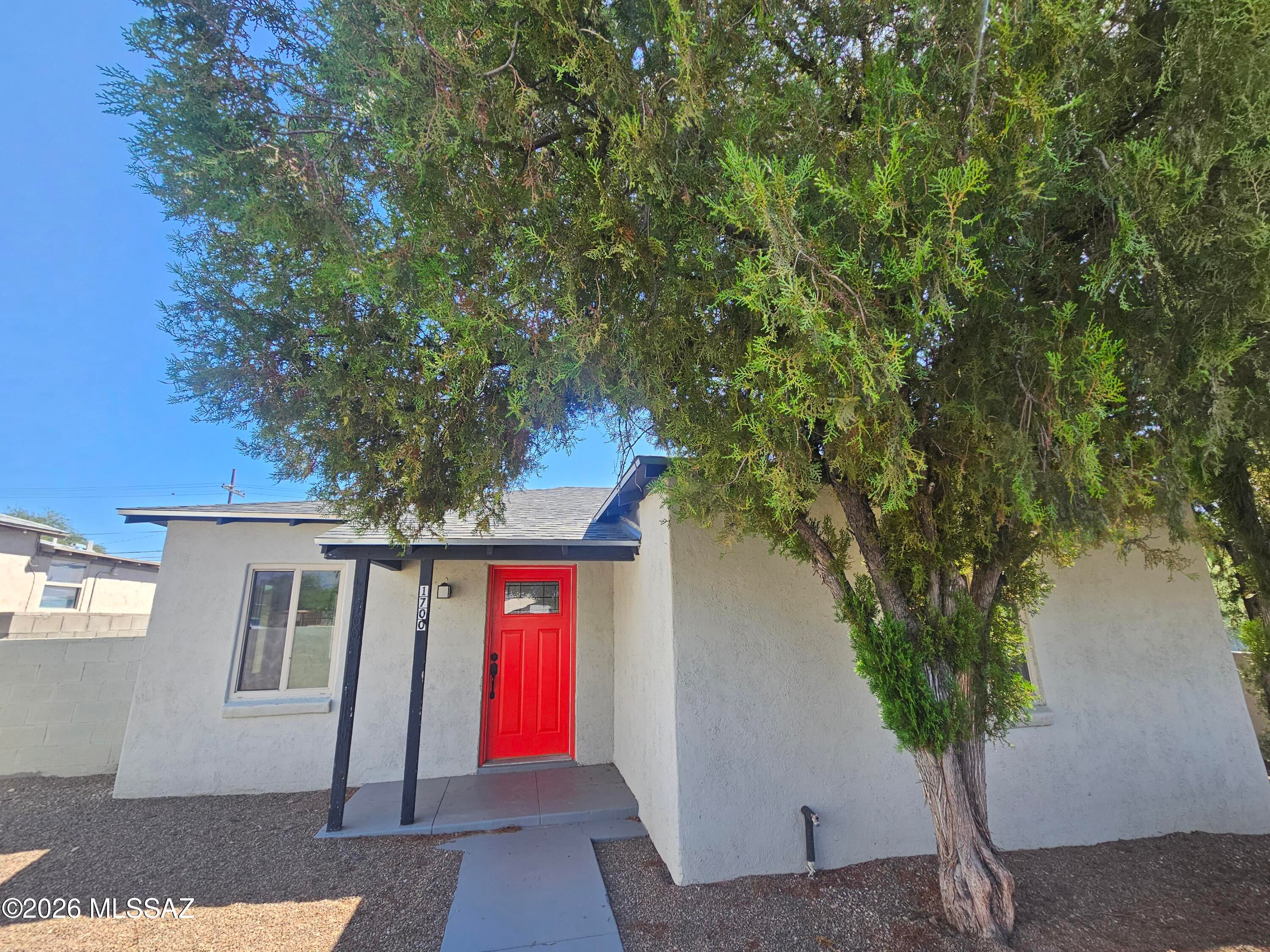 1700 E Grant Road