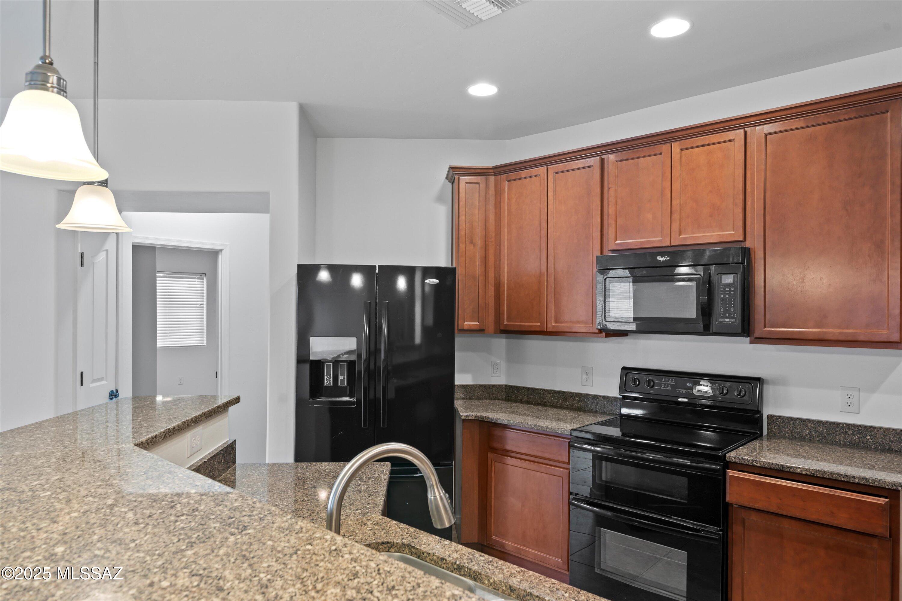 Countryside Manor (1-52) - Residential