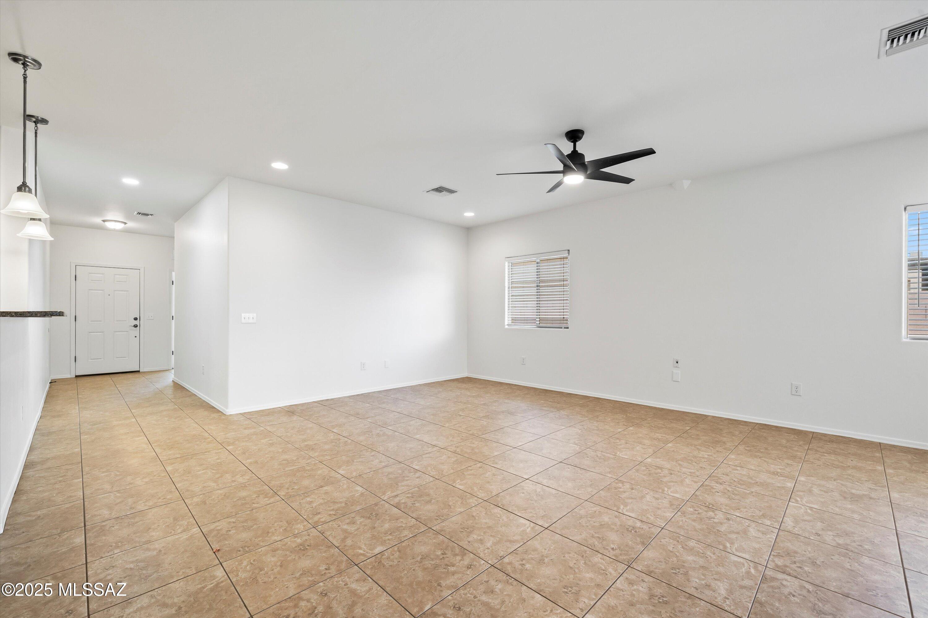 Countryside Manor (1-52) - Residential