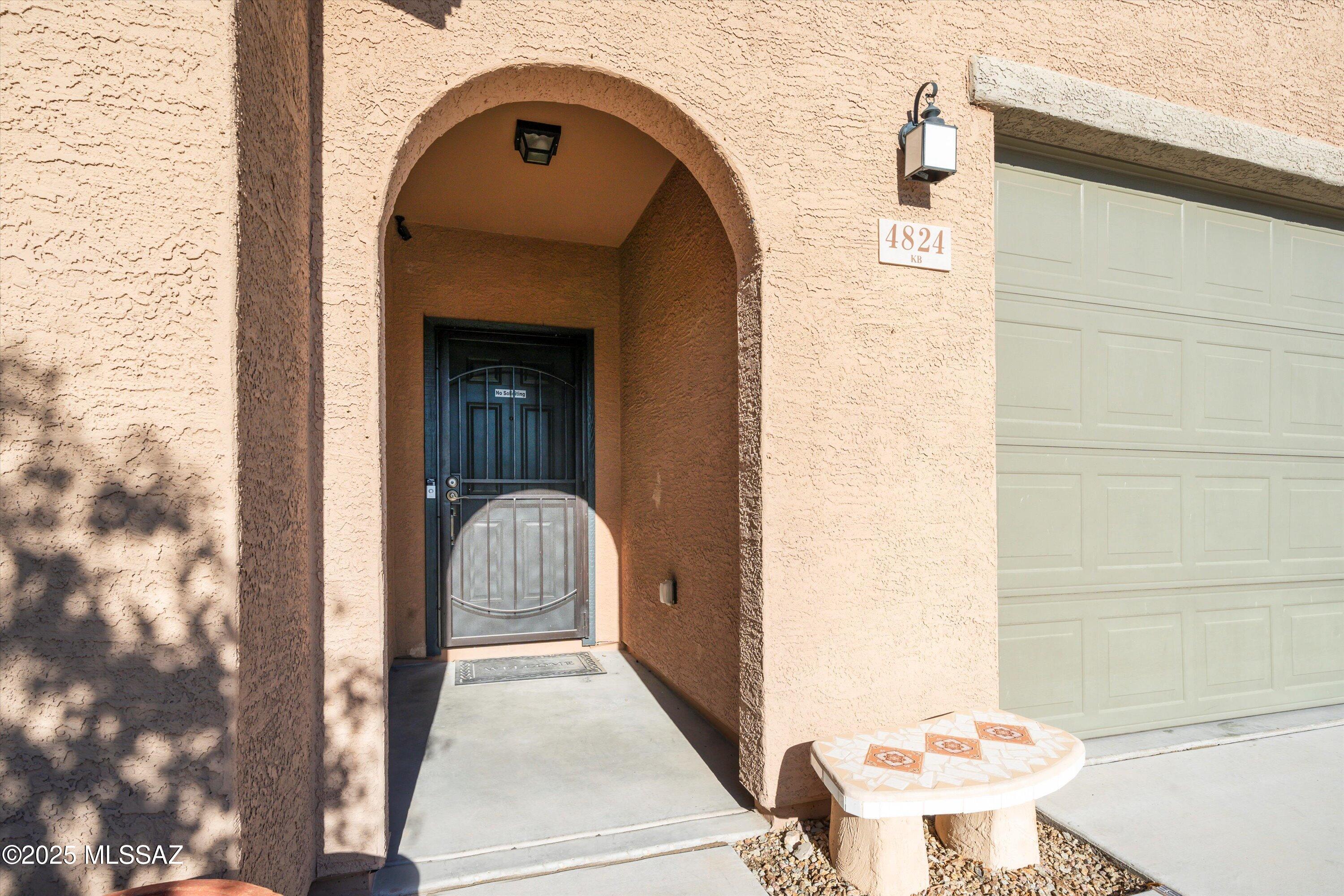 Countryside Manor (1-52) - Residential
