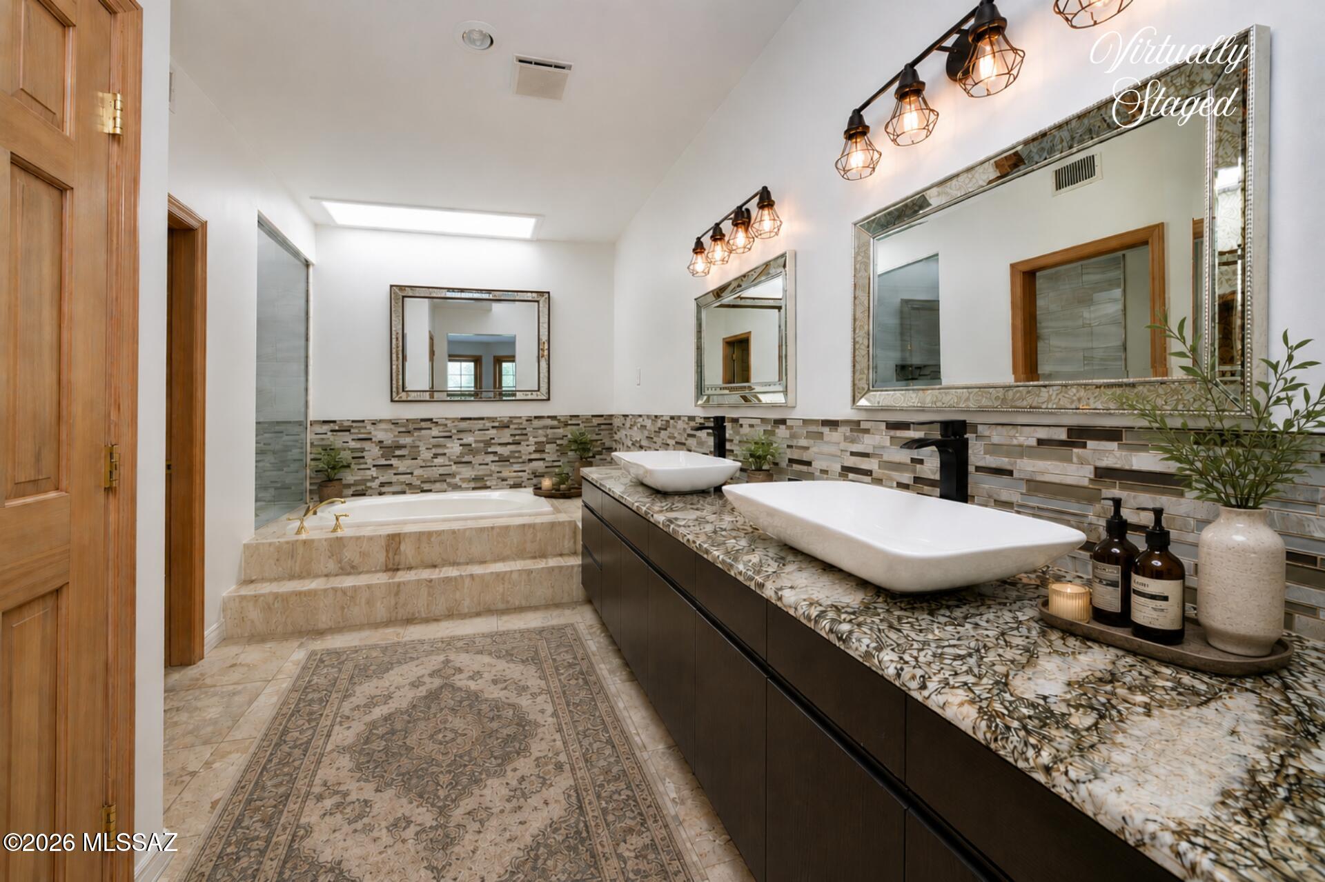 El Diamante Townhomes (1-15) - Residential