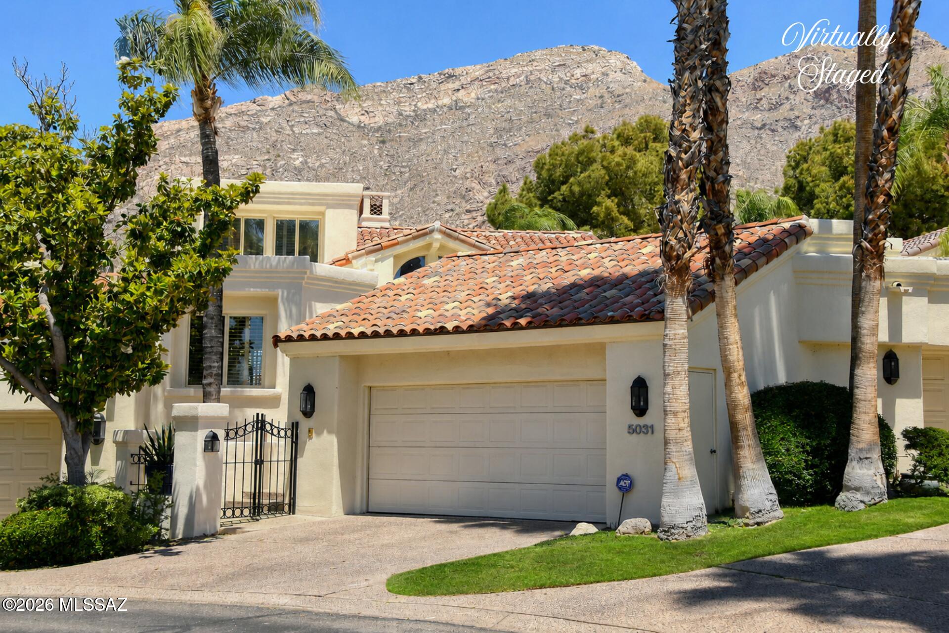 5031 E Calle Brillante