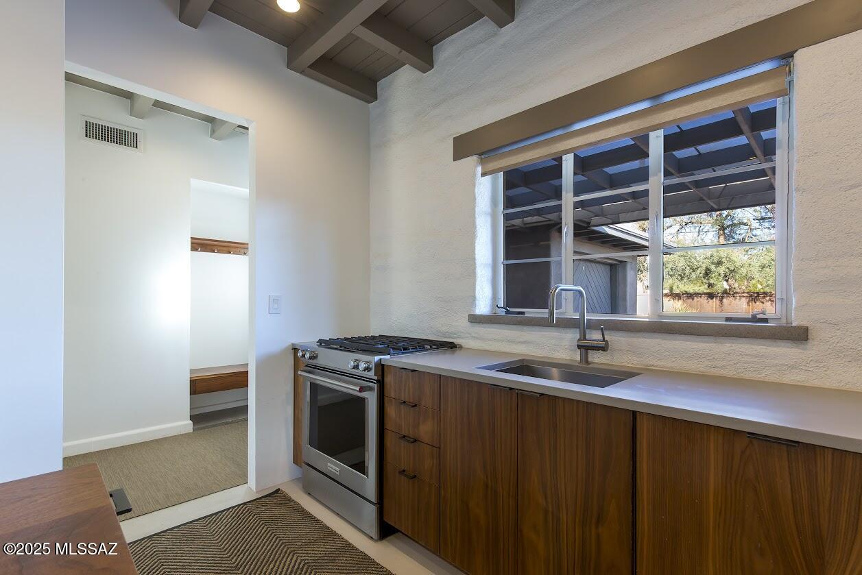 Broadway Village - Residential