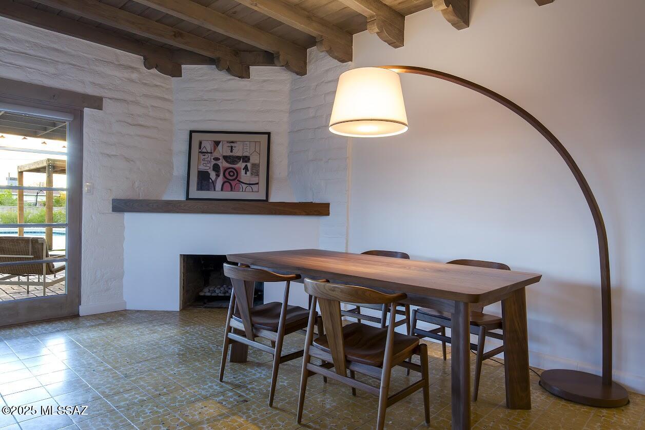 328 S Country Club Road